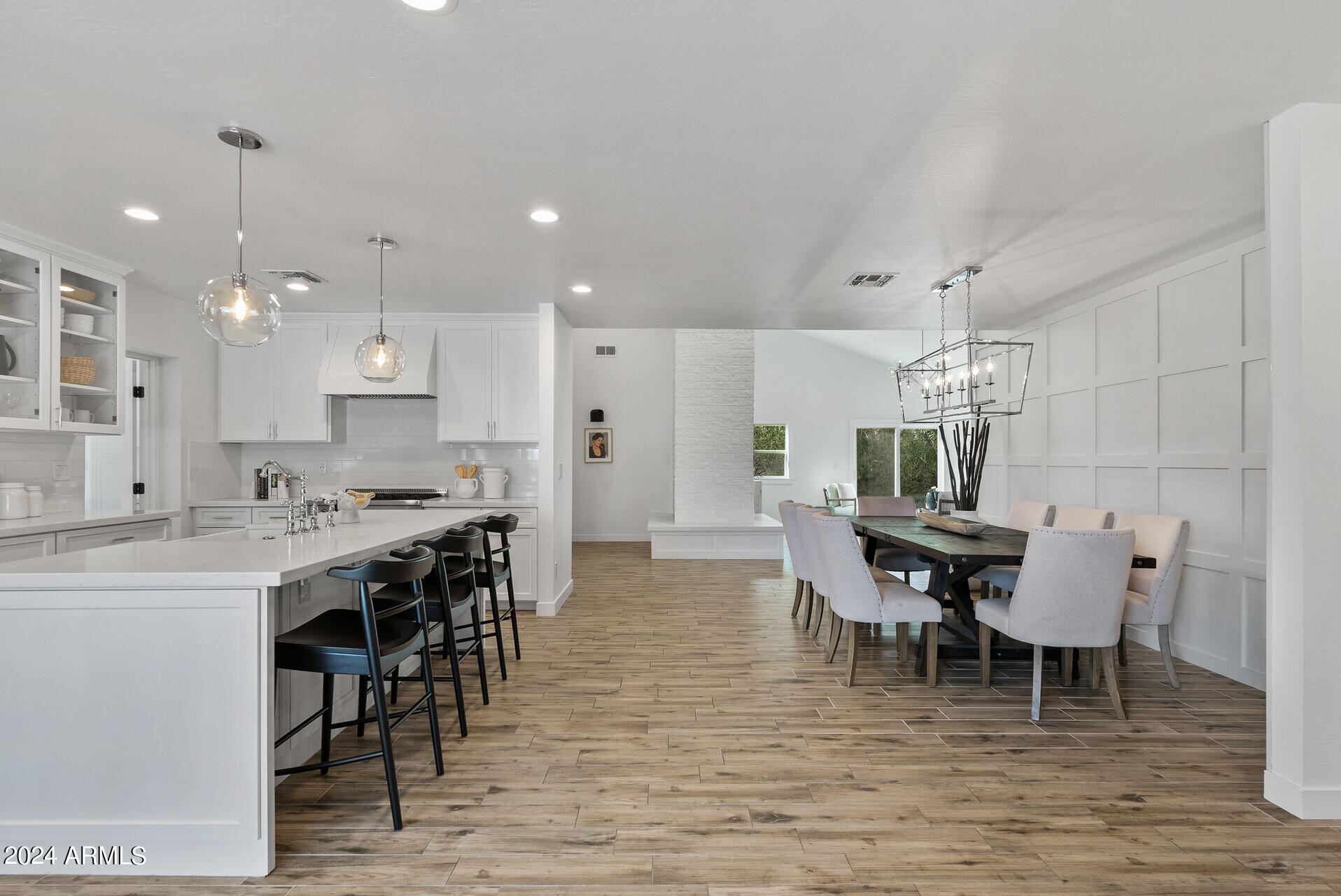 3834 N 35TH Place