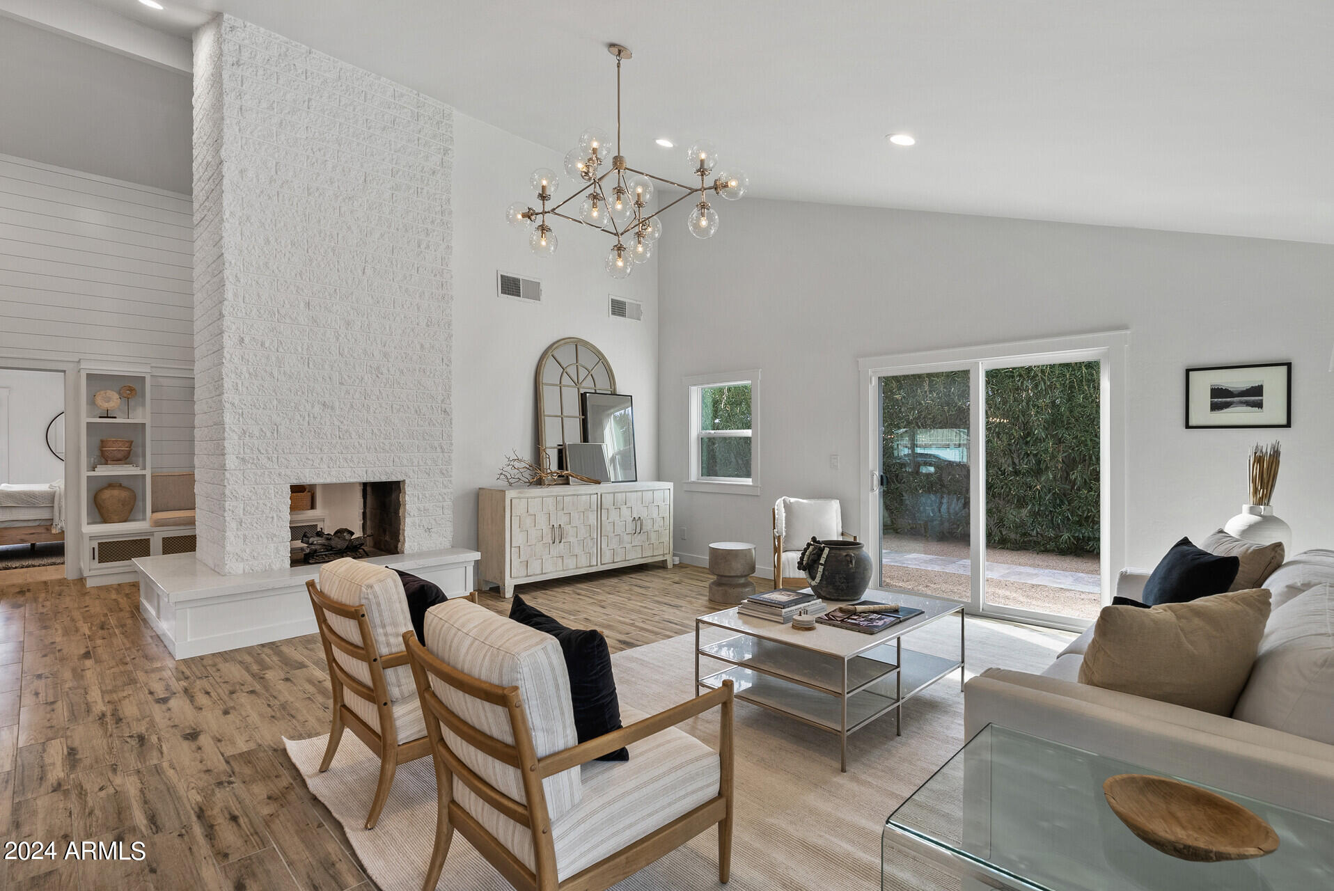 3834 N 35TH Place