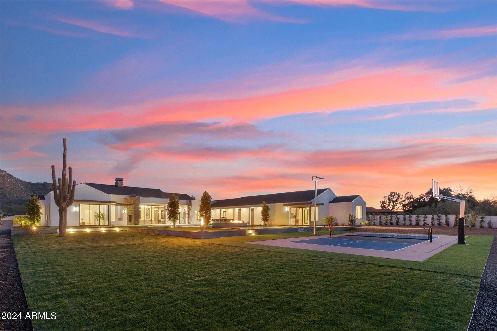 4116 E Mountain View Road