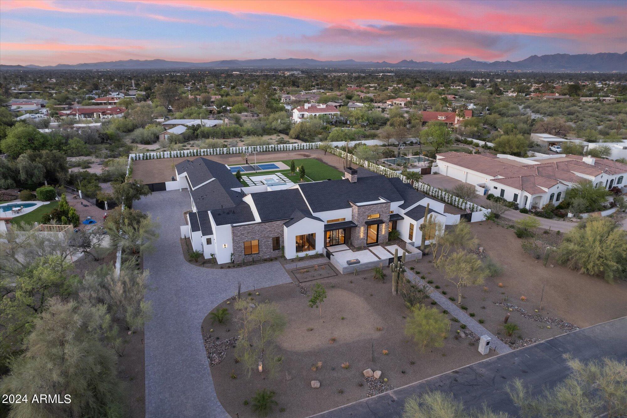 4116 E Mountain View Road