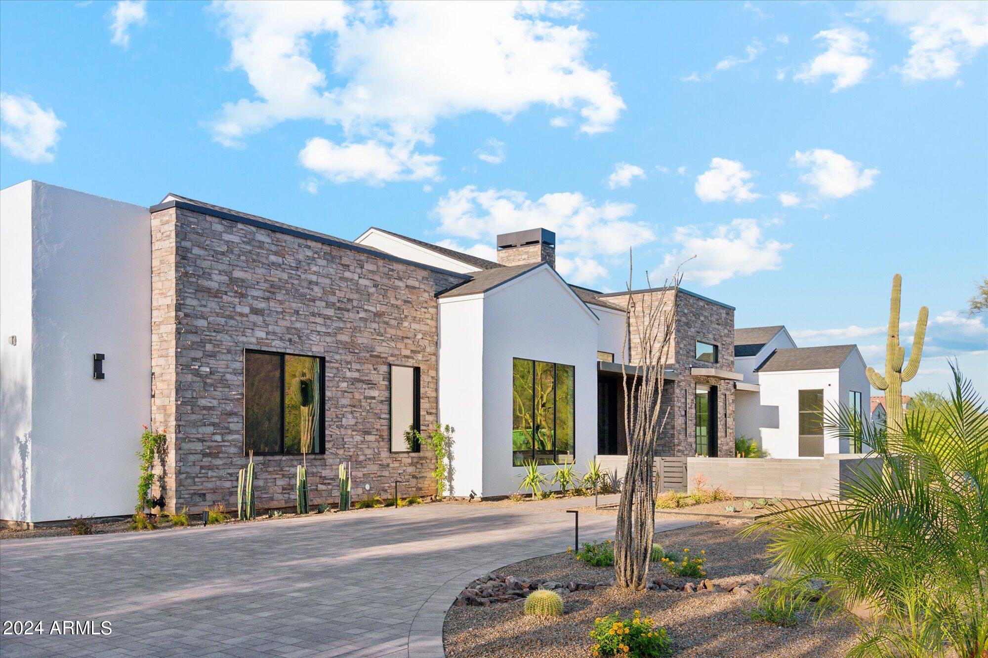 4116 E Mountain View Road