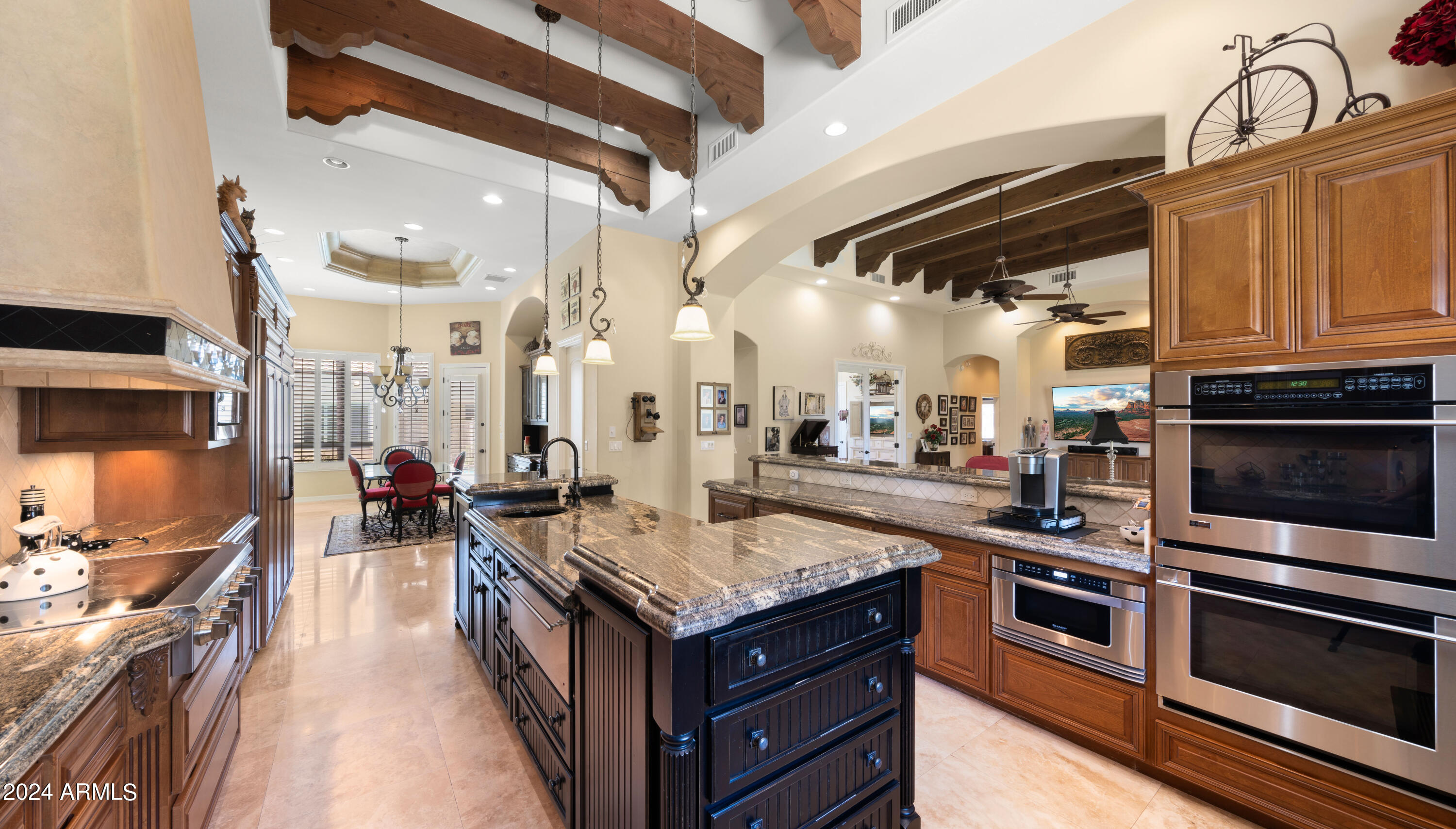 4536 N ARCADIA Drive