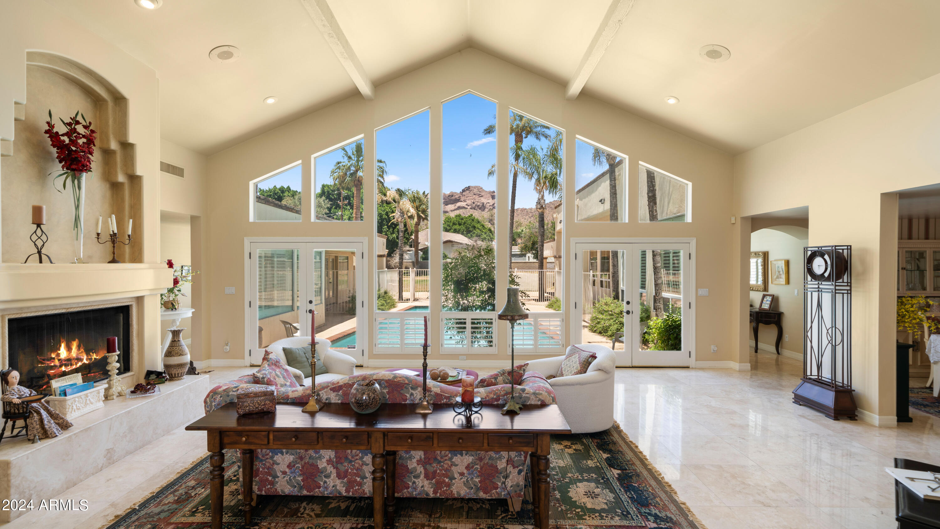 4536 N ARCADIA Drive
