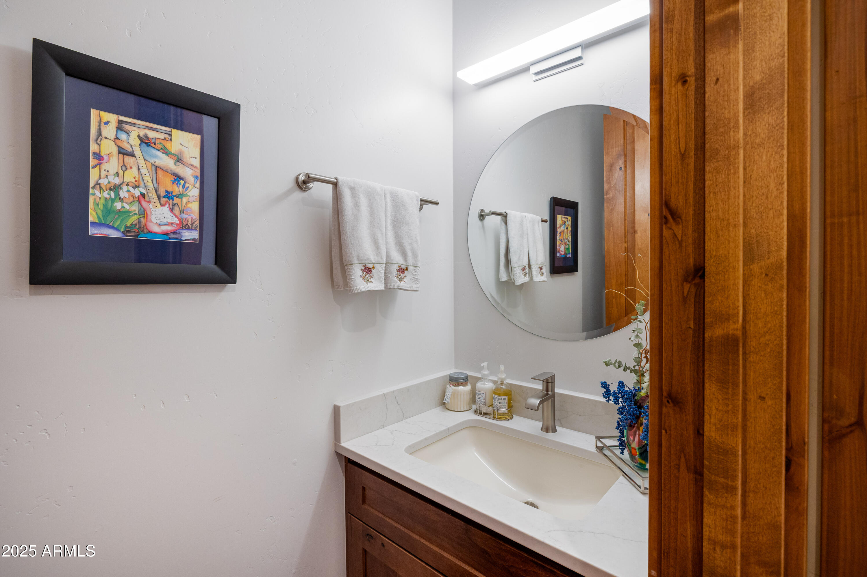 2725 S BIRDS OF PREY Court