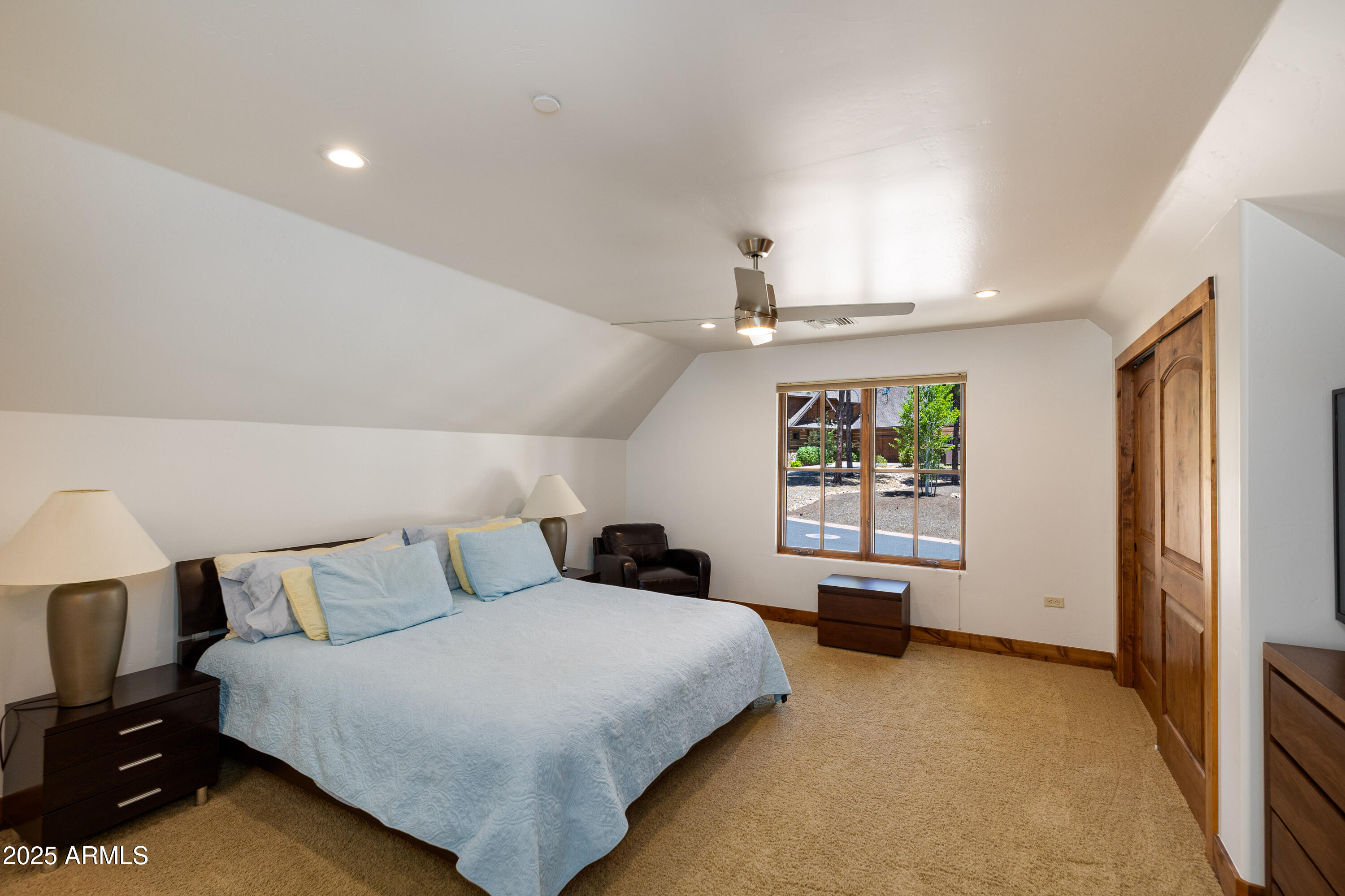 2725 S BIRDS OF PREY Court