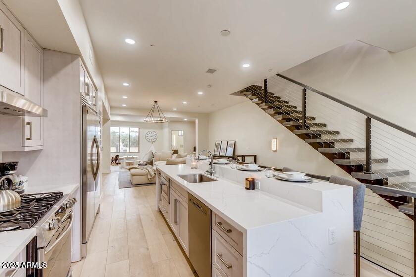 7788 E MAIN Street, 1007