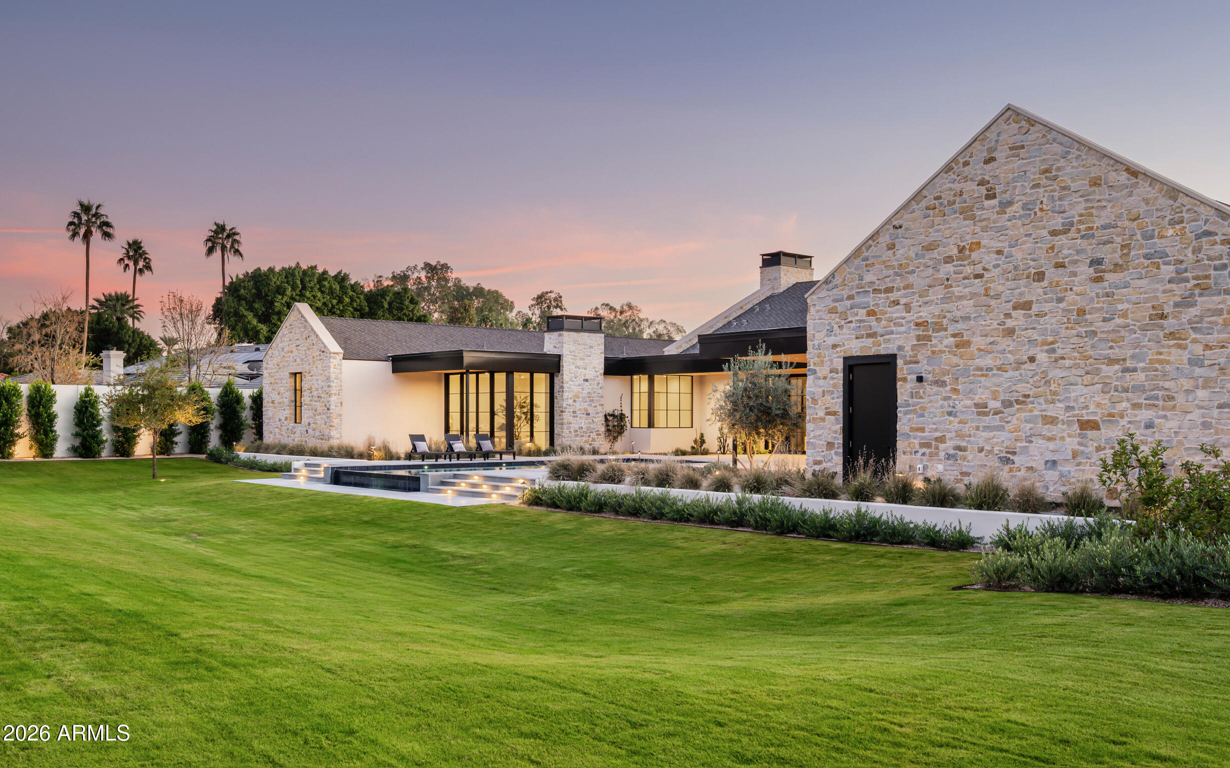 4864 E LAFAYETTE Boulevard