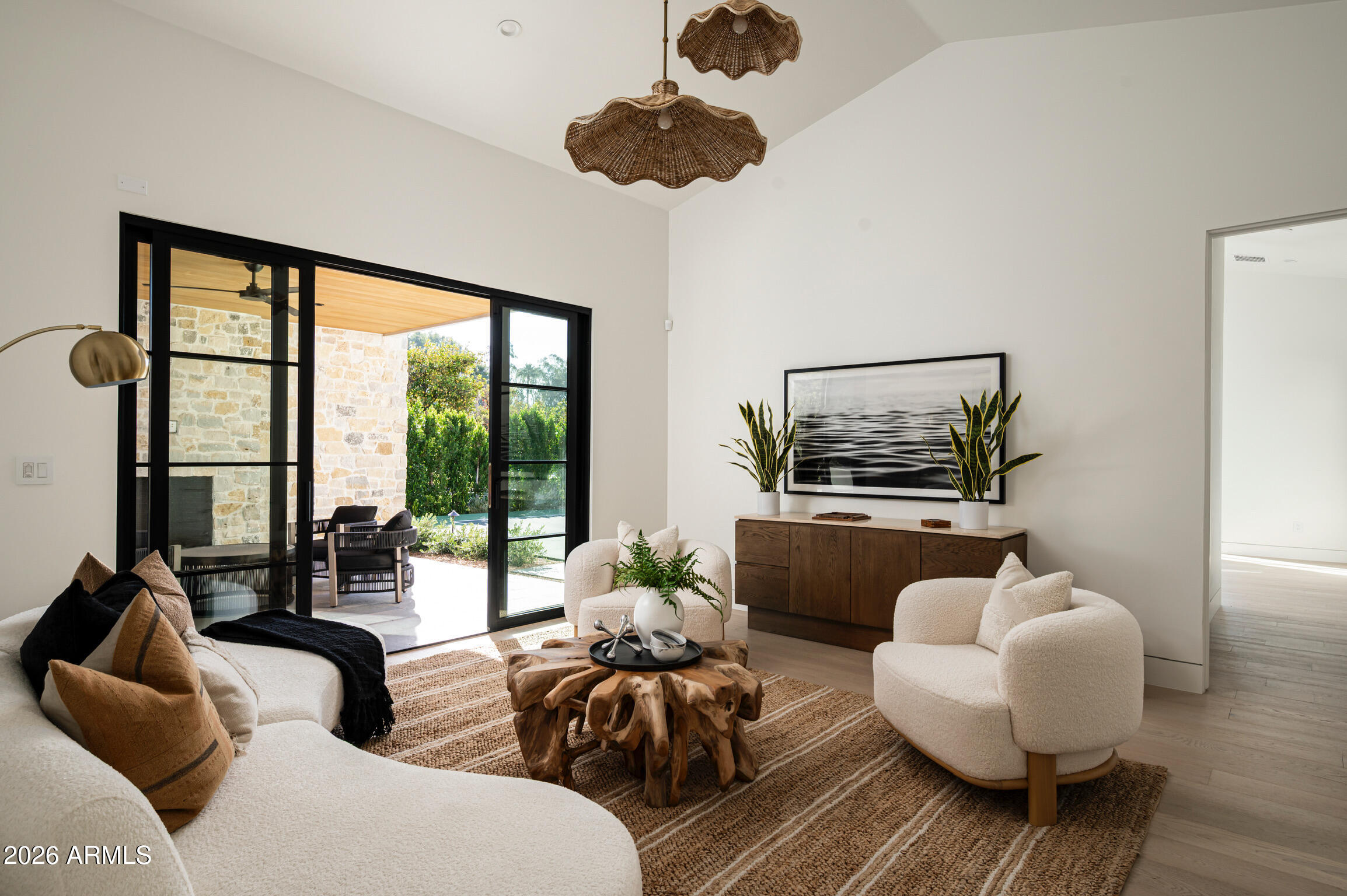 4864 E LAFAYETTE Boulevard