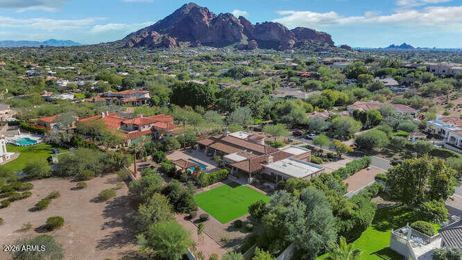 4214 E Claremont Avenue