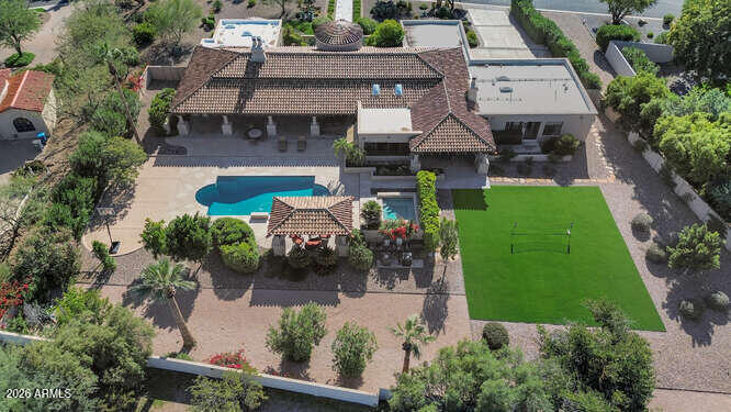 4214 E Claremont Avenue