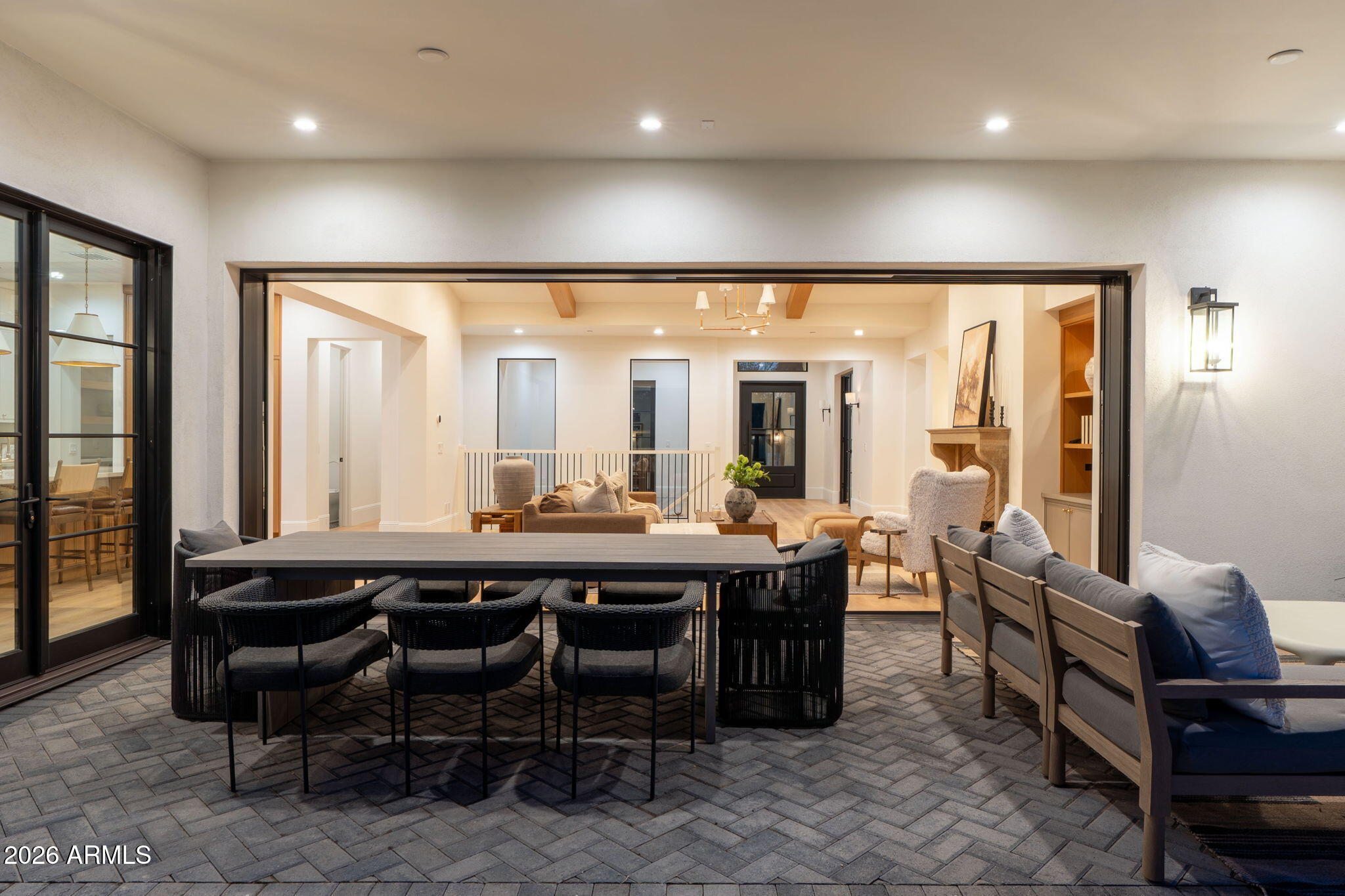 6312 E CALLE DEL PAISANO