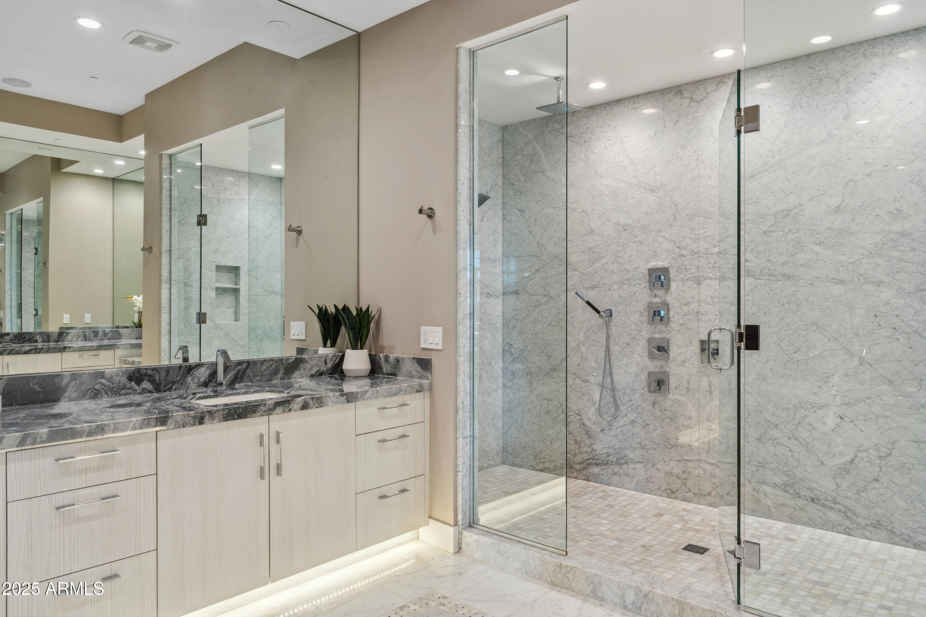 2 BILTMORE Estate 309