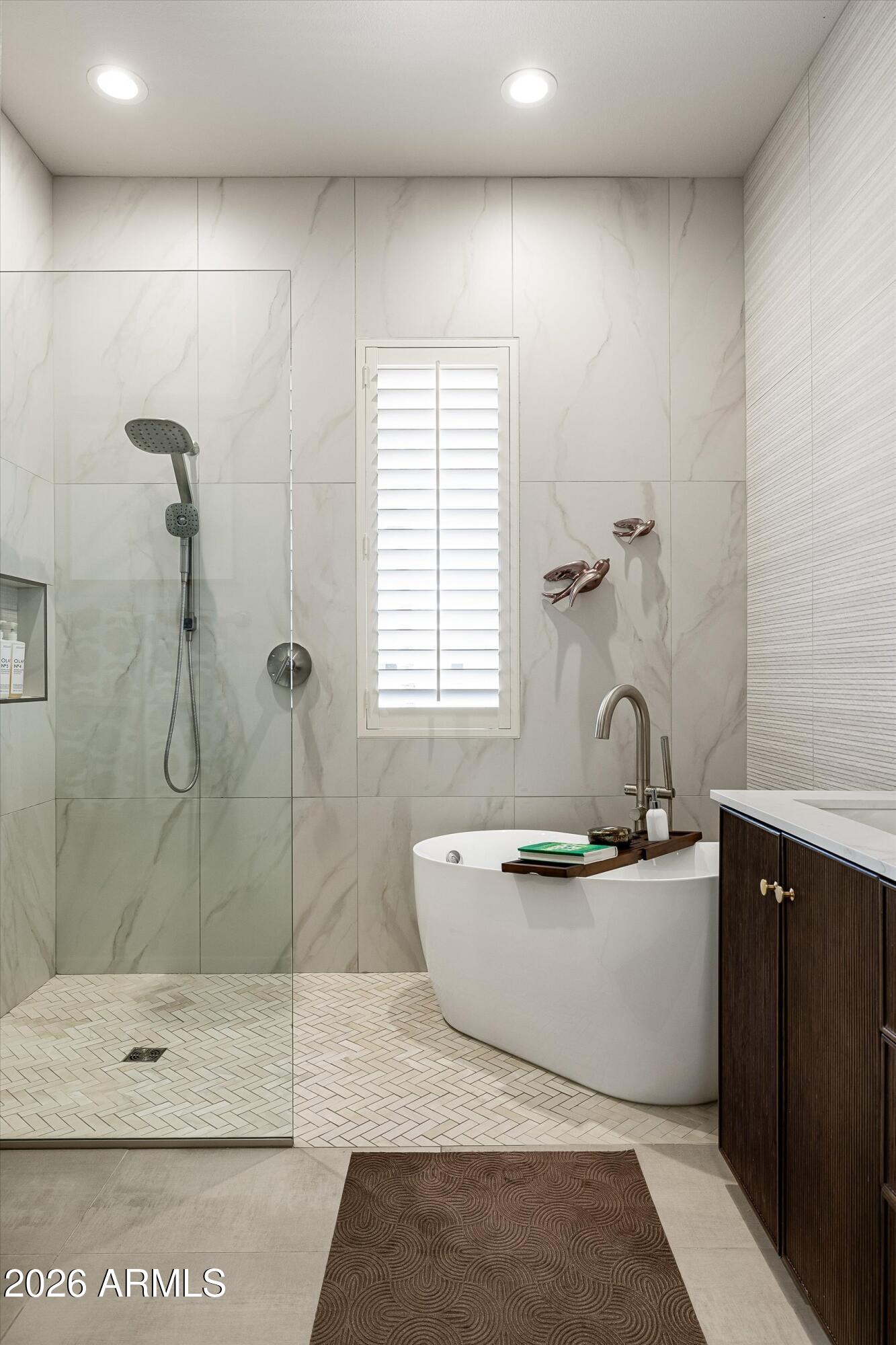 7400 E GAINEY CLUB Drive 208