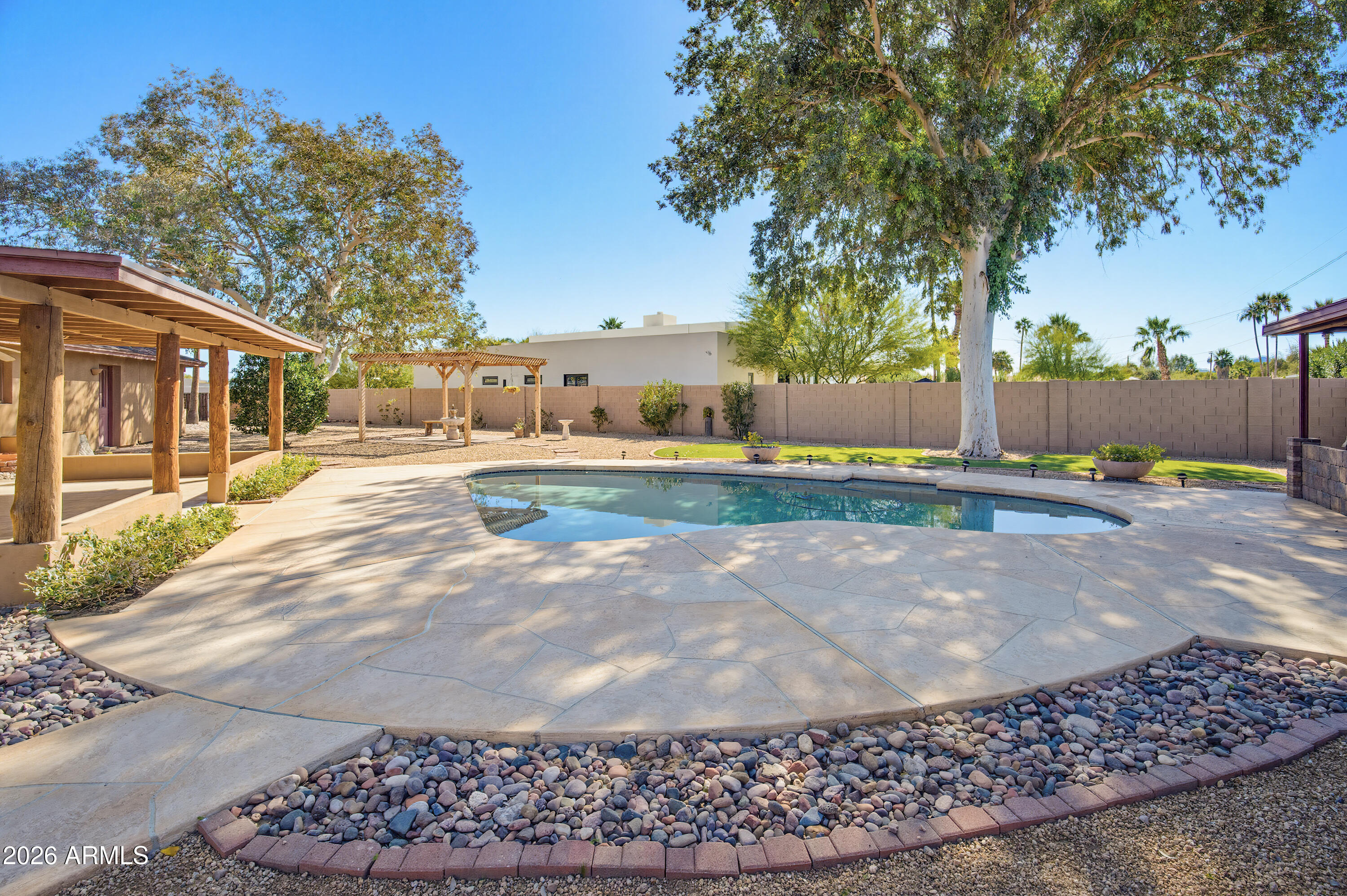 6521 E SWEETWATER Avenue