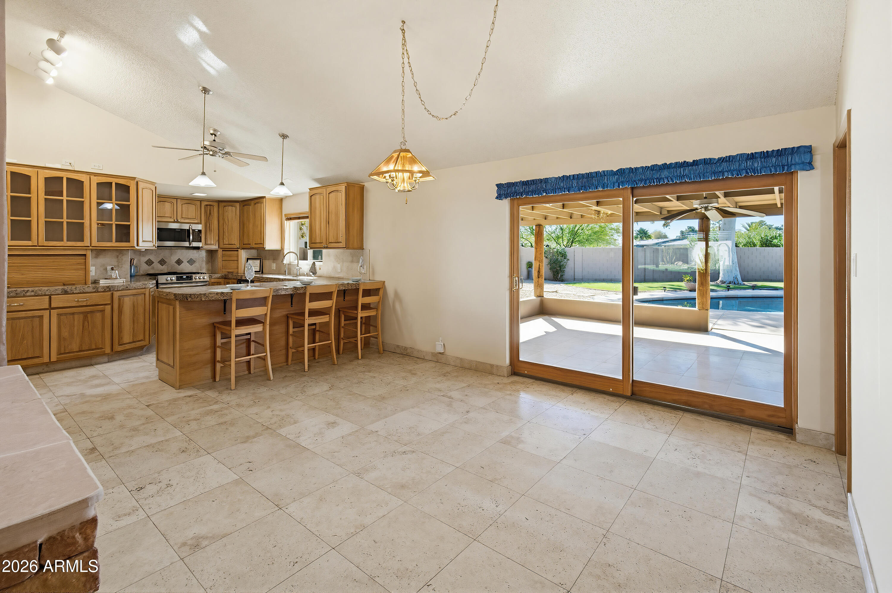 6521 E SWEETWATER Avenue