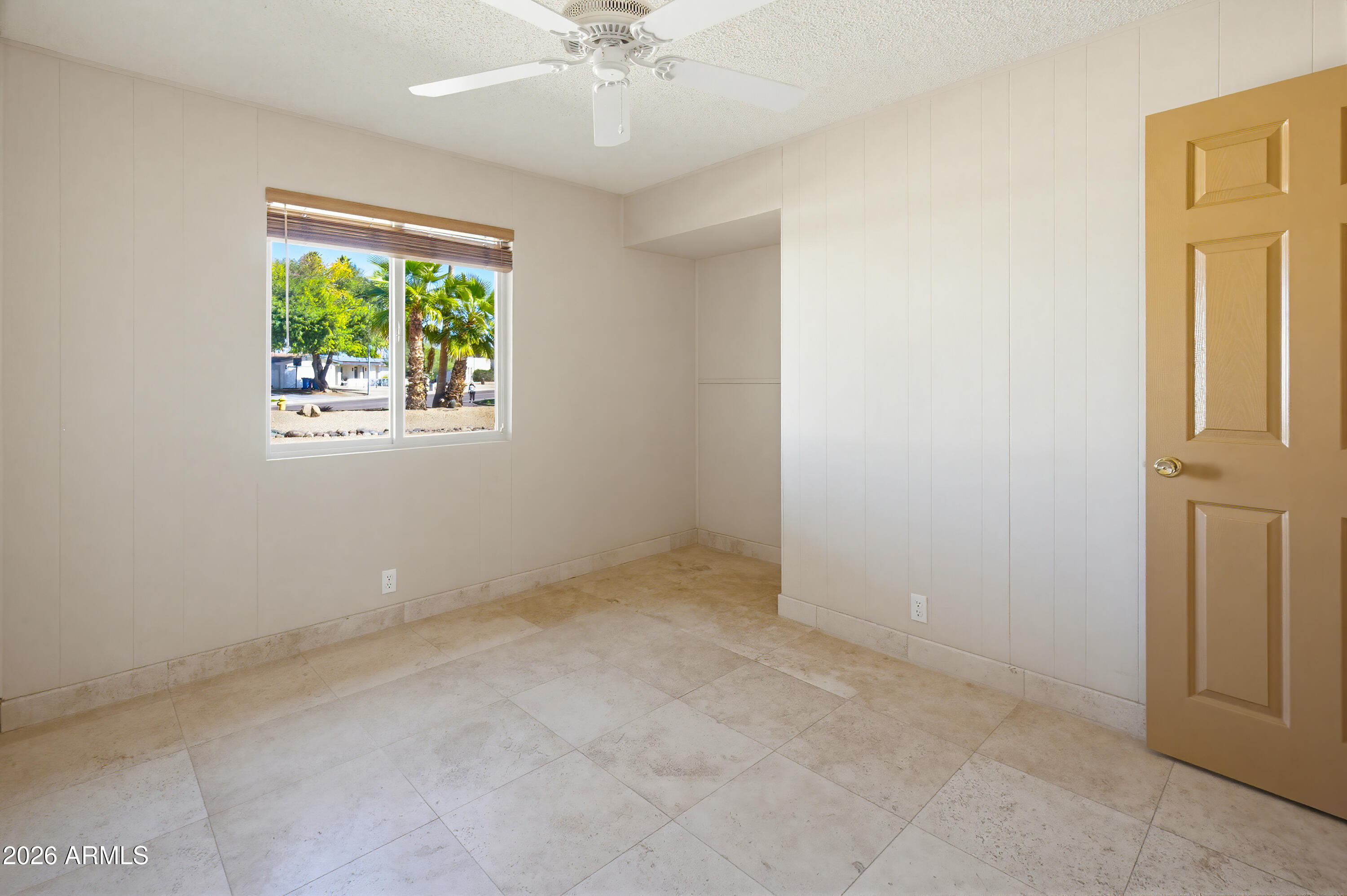 6521 E SWEETWATER Avenue