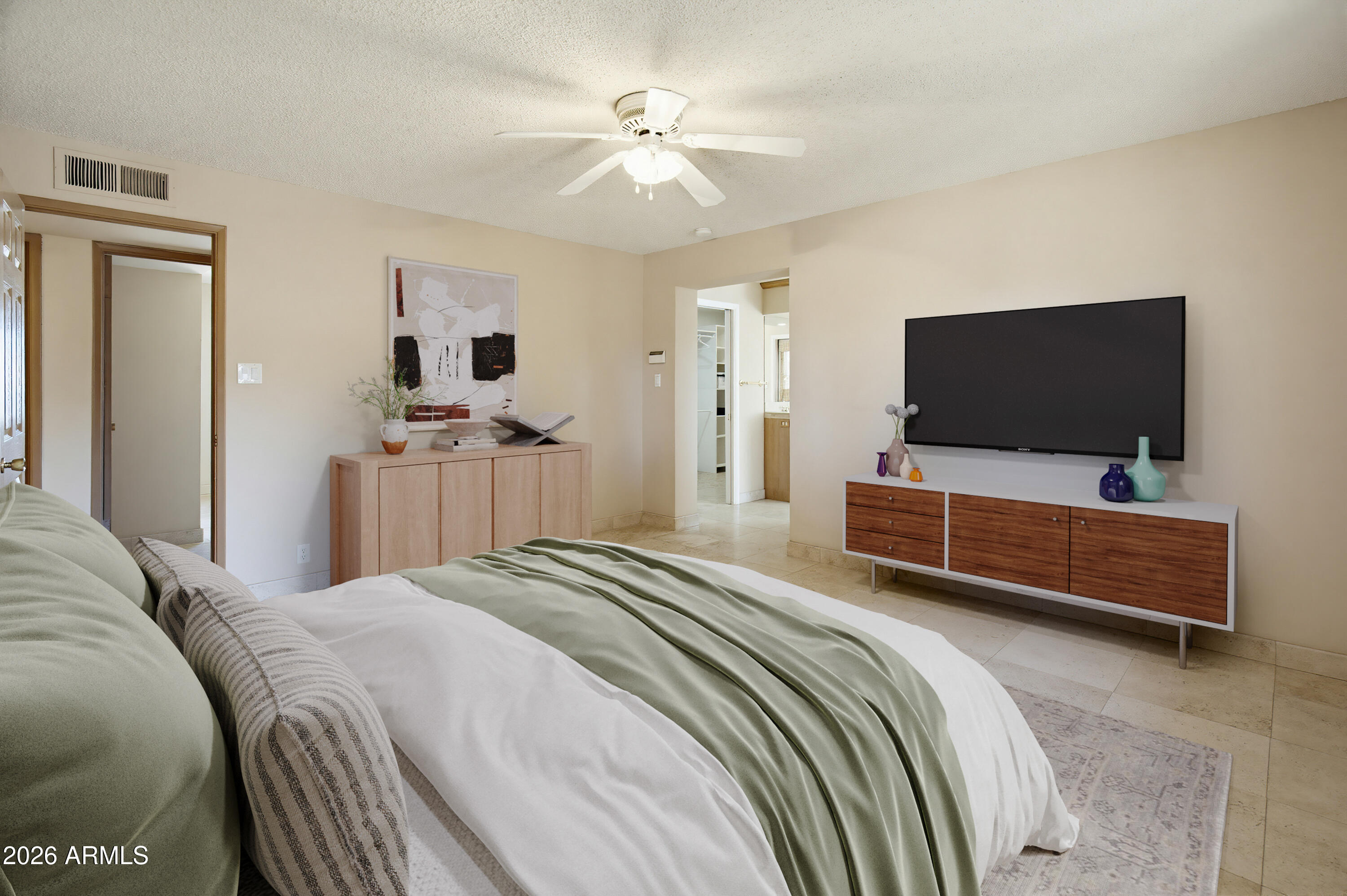 6521 E SWEETWATER Avenue