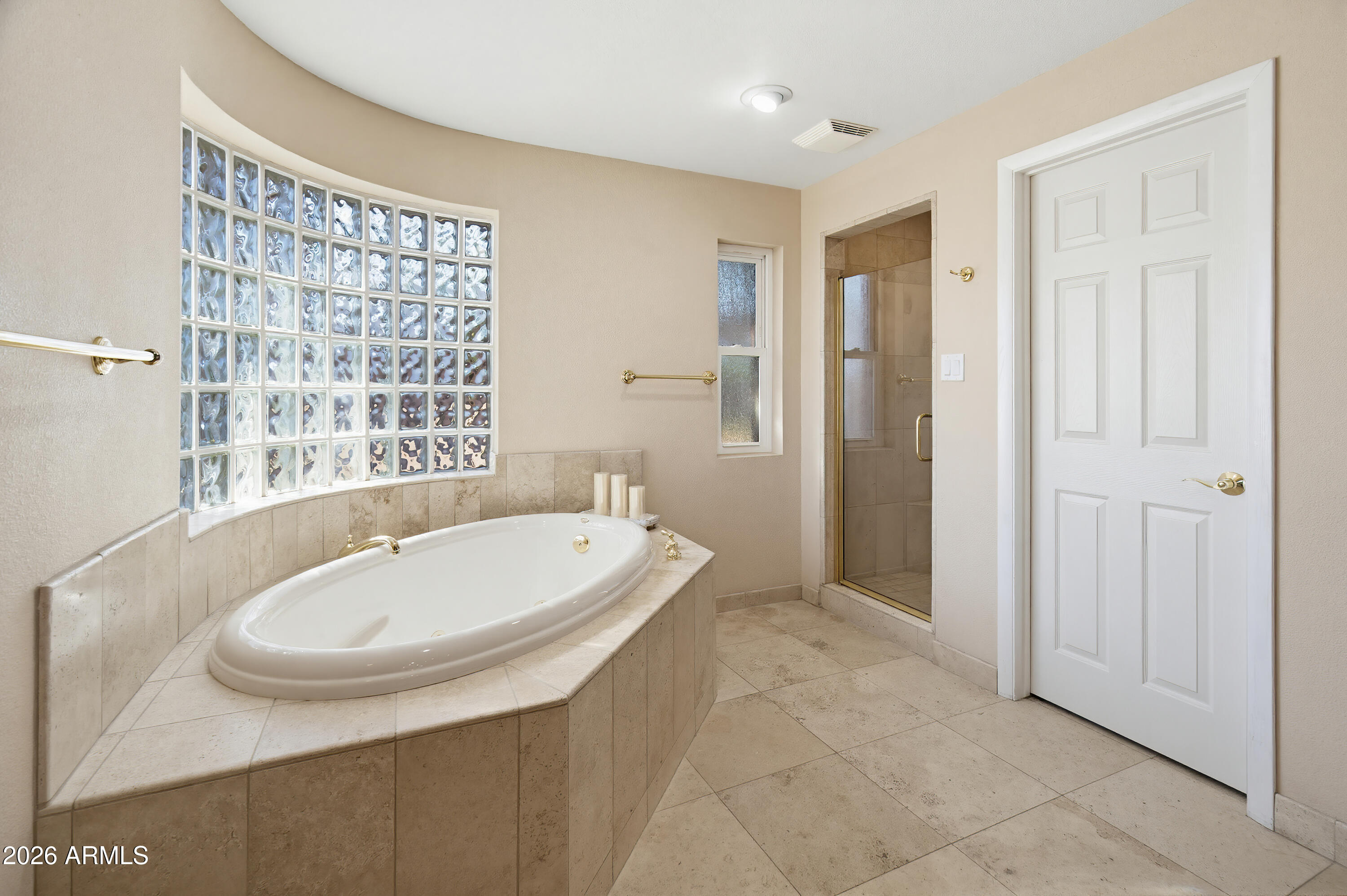 6521 E SWEETWATER Avenue