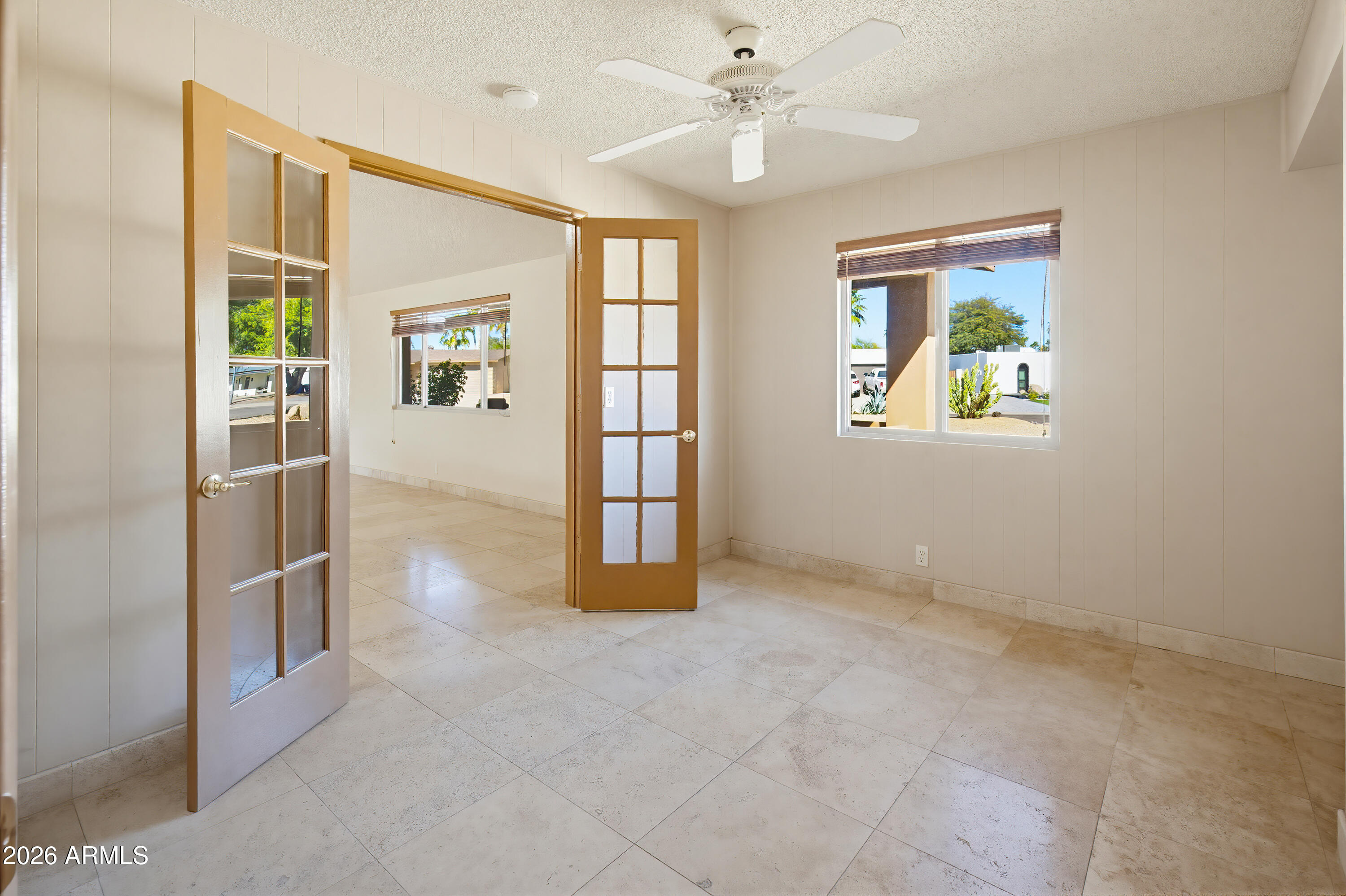 6521 E SWEETWATER Avenue