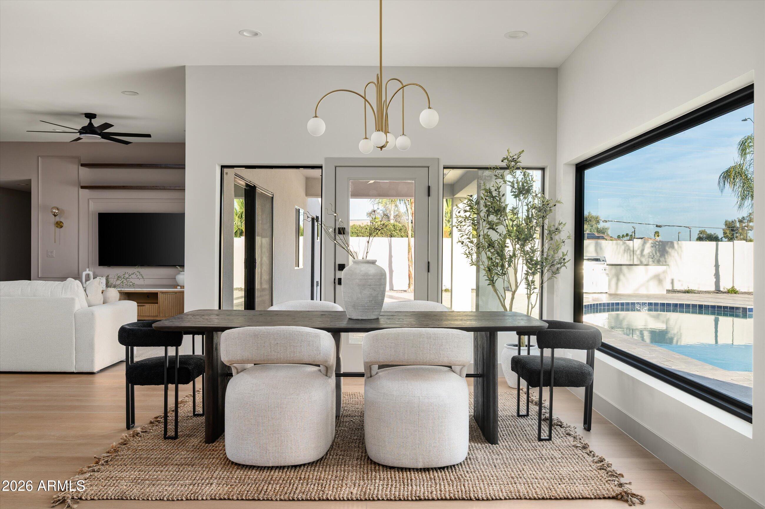 7121 E LARKSPUR Drive