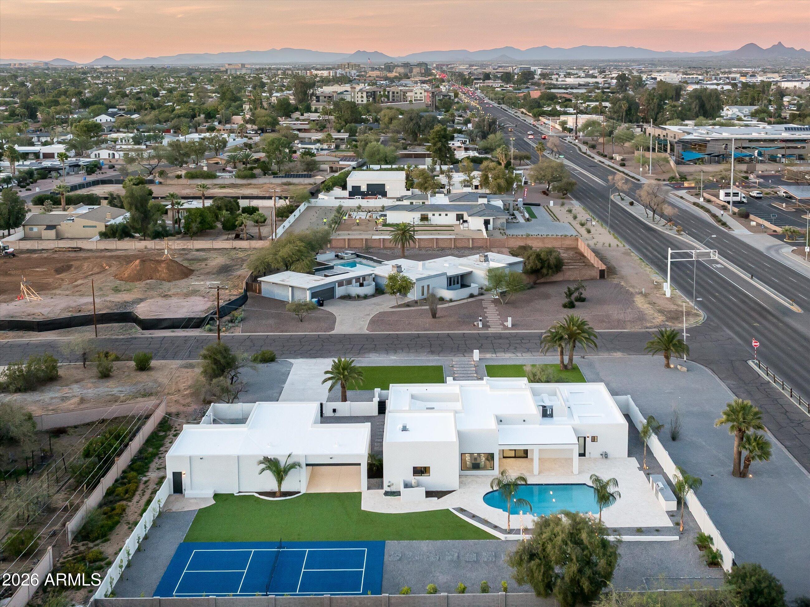 7121 E LARKSPUR Drive