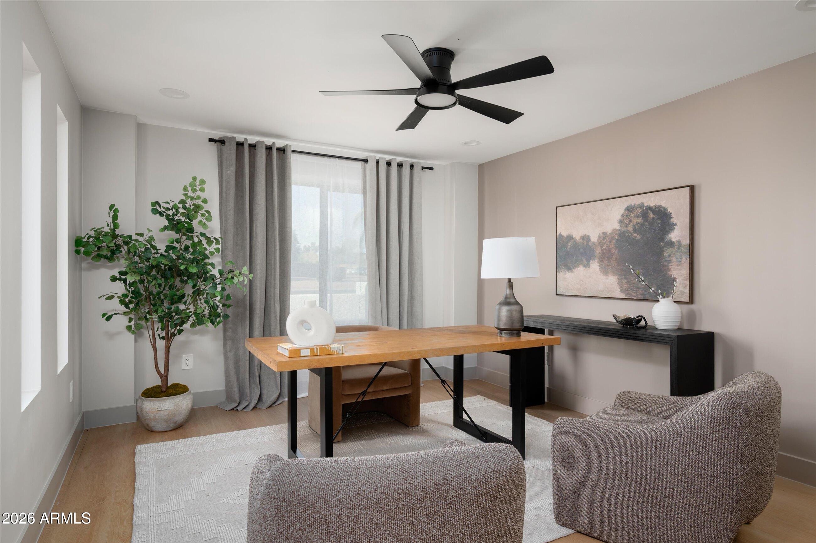 7121 E LARKSPUR Drive