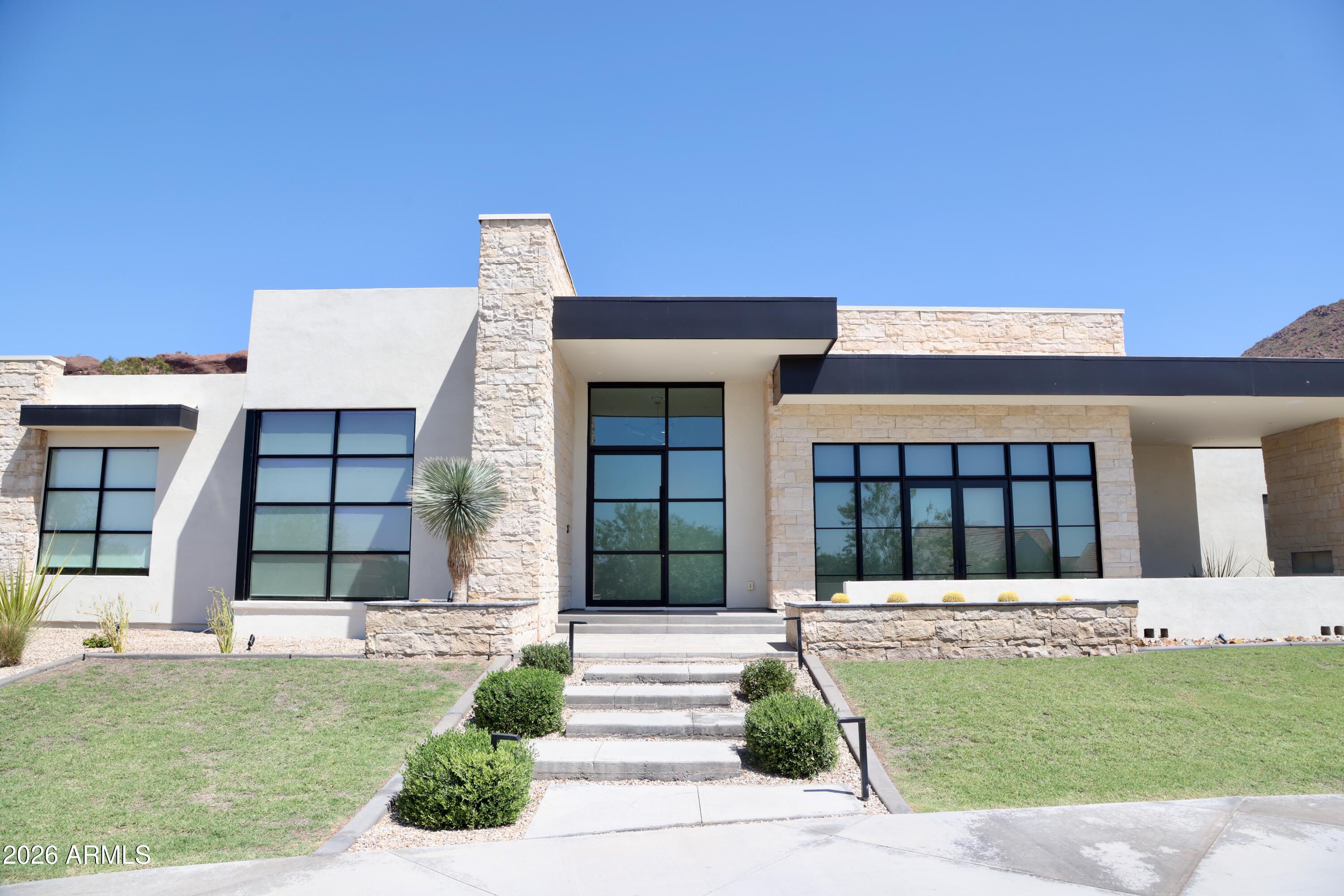4822 E PALOMINO Road