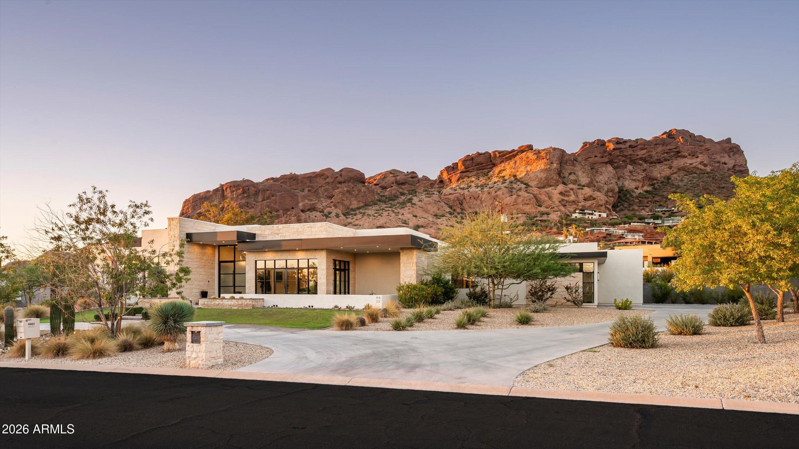 4822 E PALOMINO Road