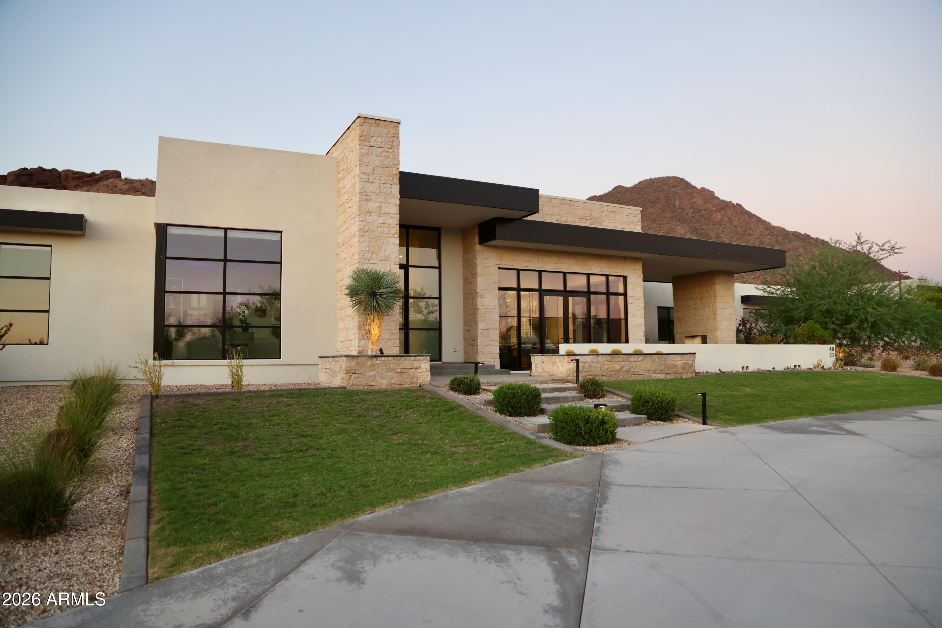 4822 E PALOMINO Road
