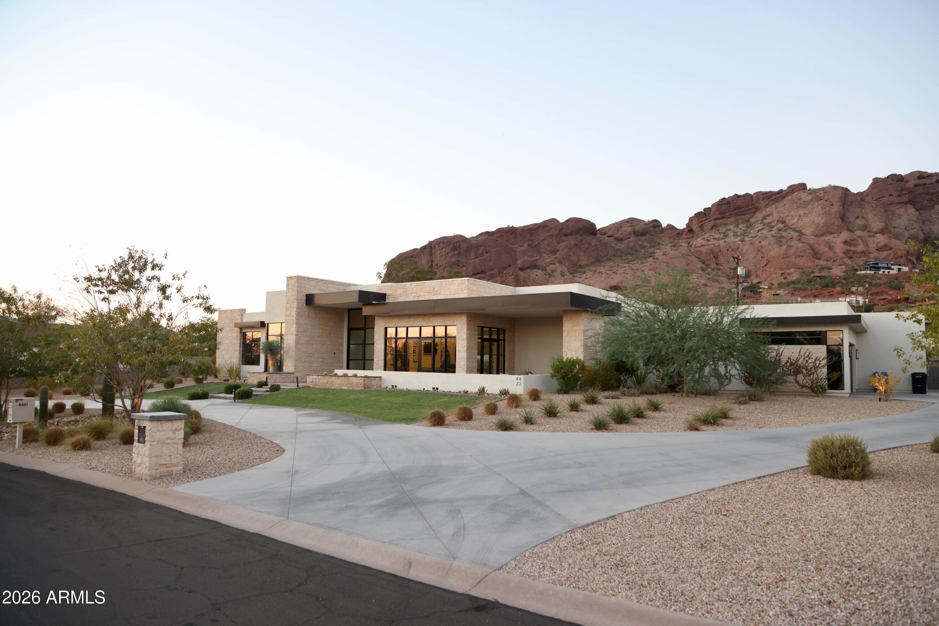 4822 E PALOMINO Road