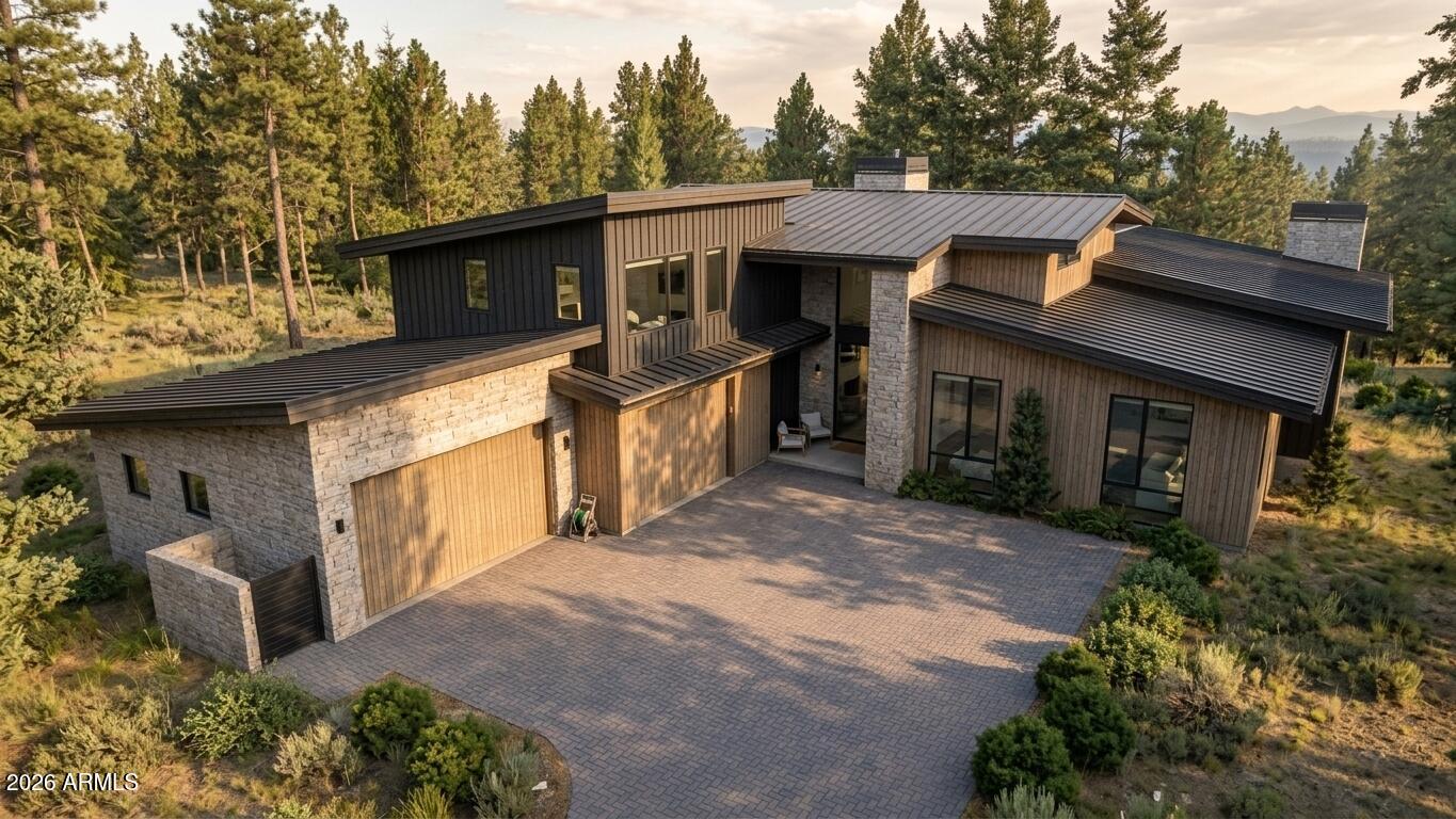 3646 S WOODLAND HILLS Drive