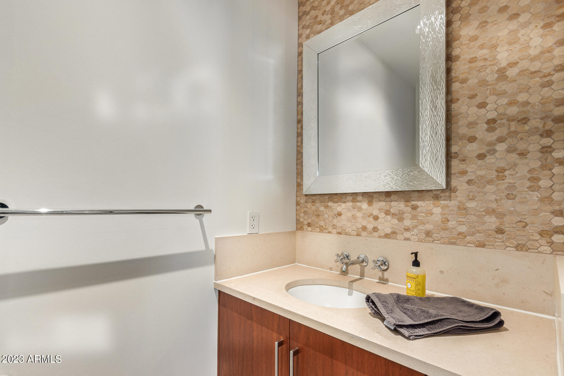 4747 N SCOTTSDALE Road Unit: C1009