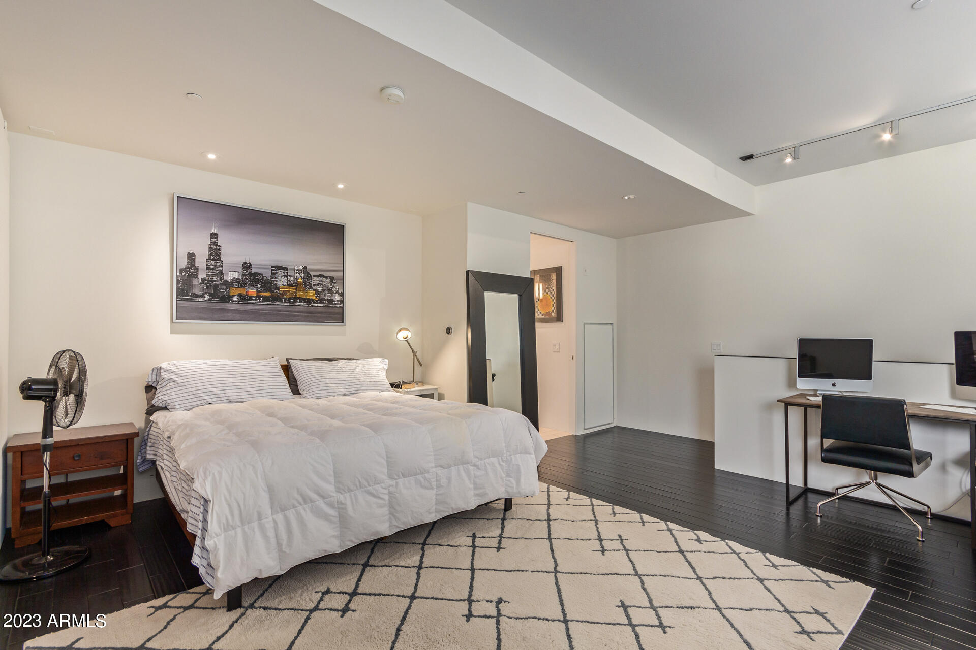 4747 N SCOTTSDALE Road Unit: C1009