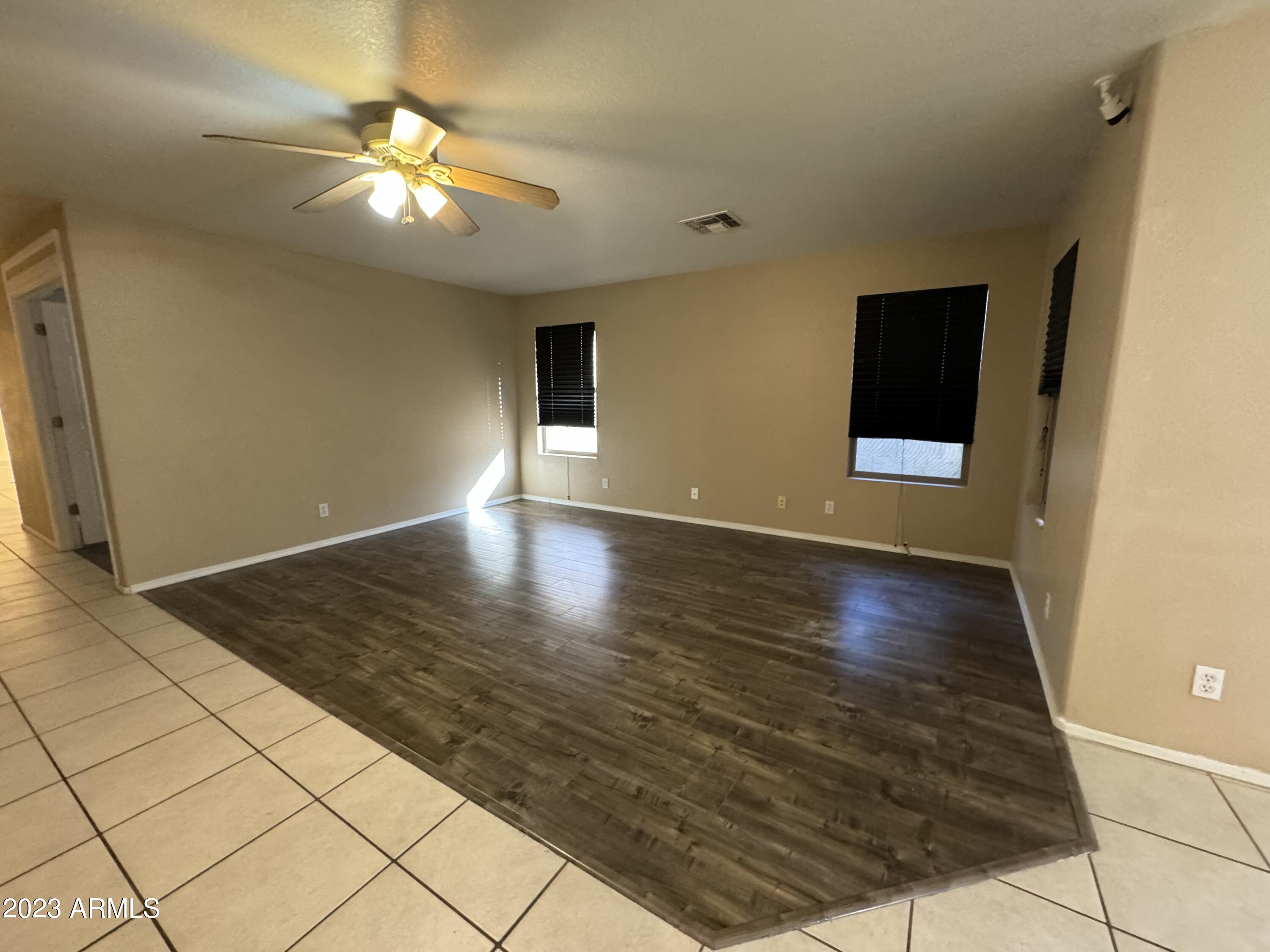 18611 N 22nd Street, 10