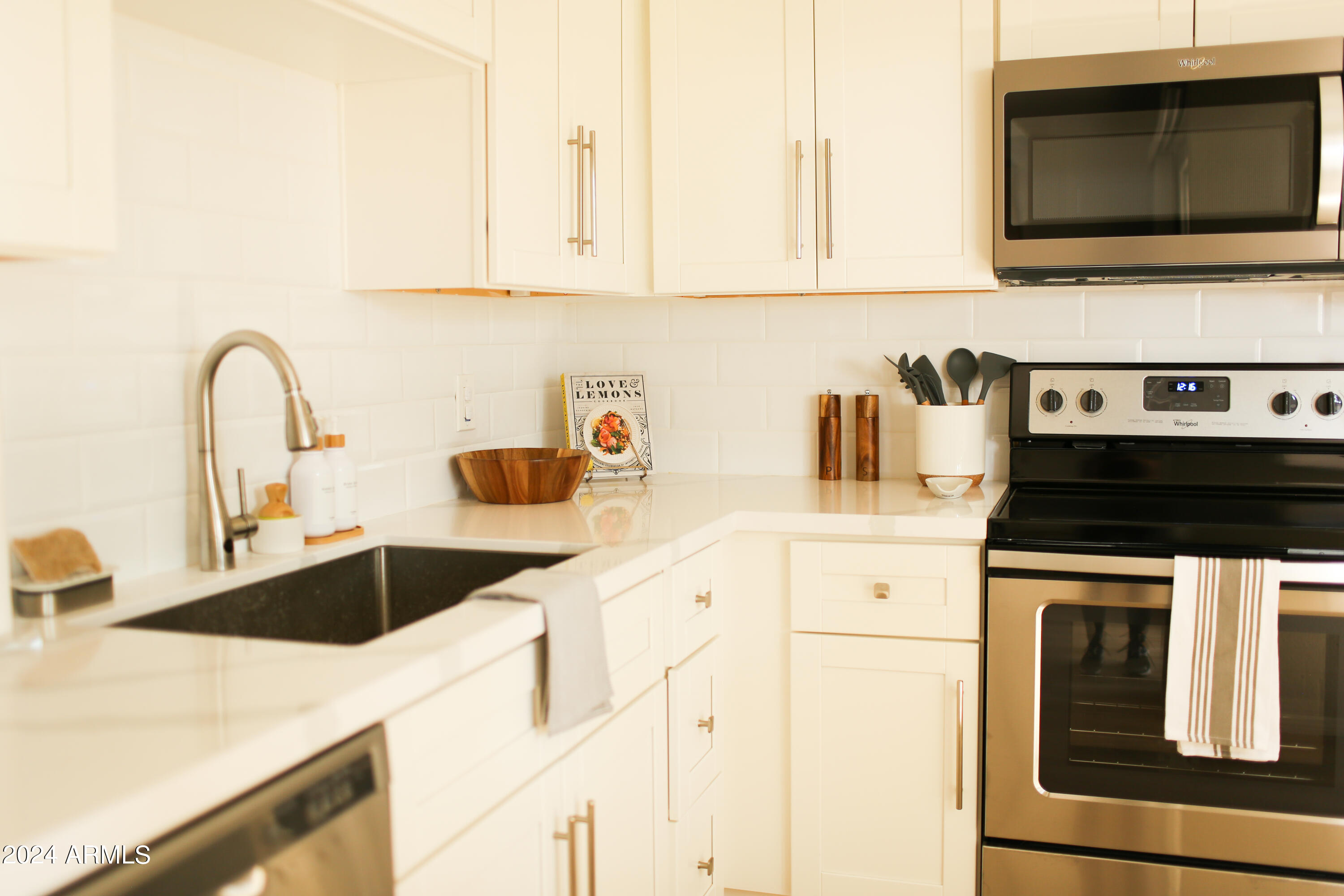 4201 E CAMELBACK Road, 30