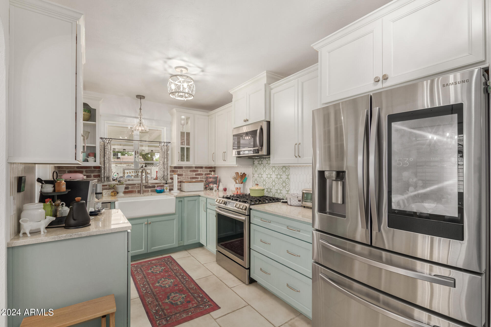 1913 E TURNEY Avenue