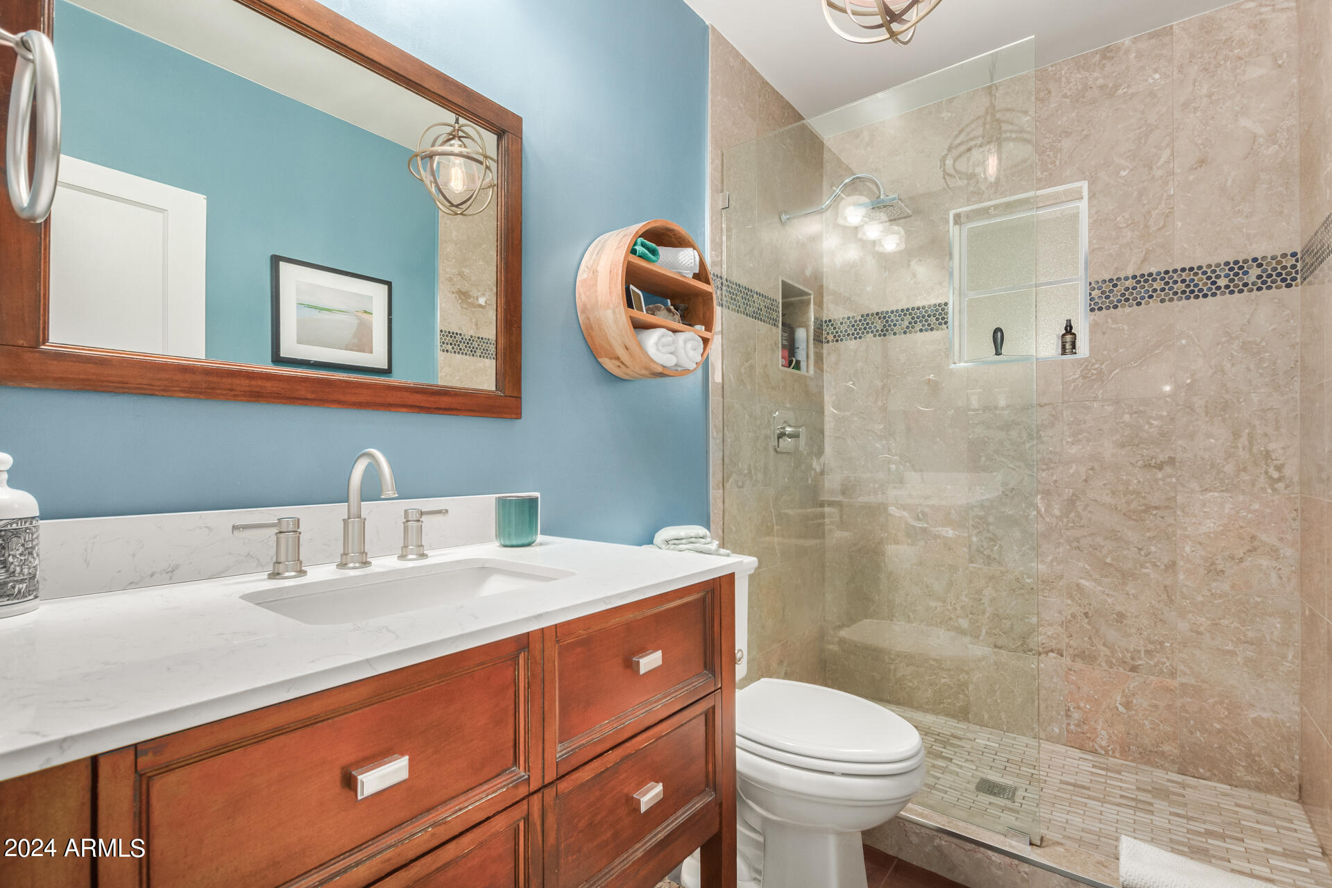 1913 E TURNEY Avenue