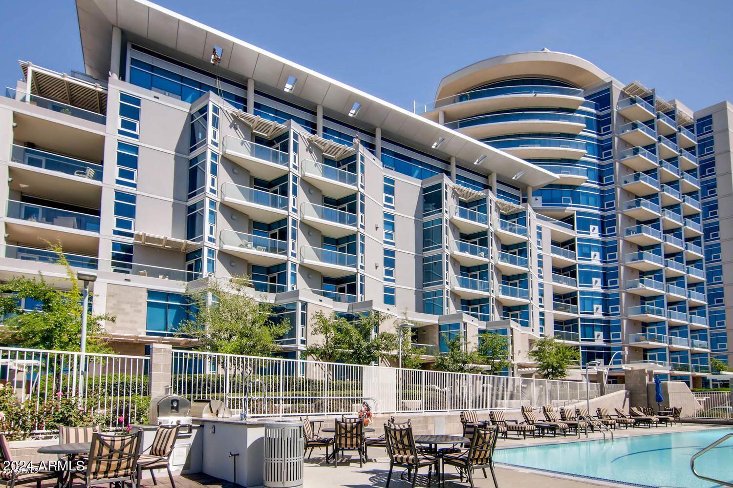 140 E RIO SALADO Parkway, 1105