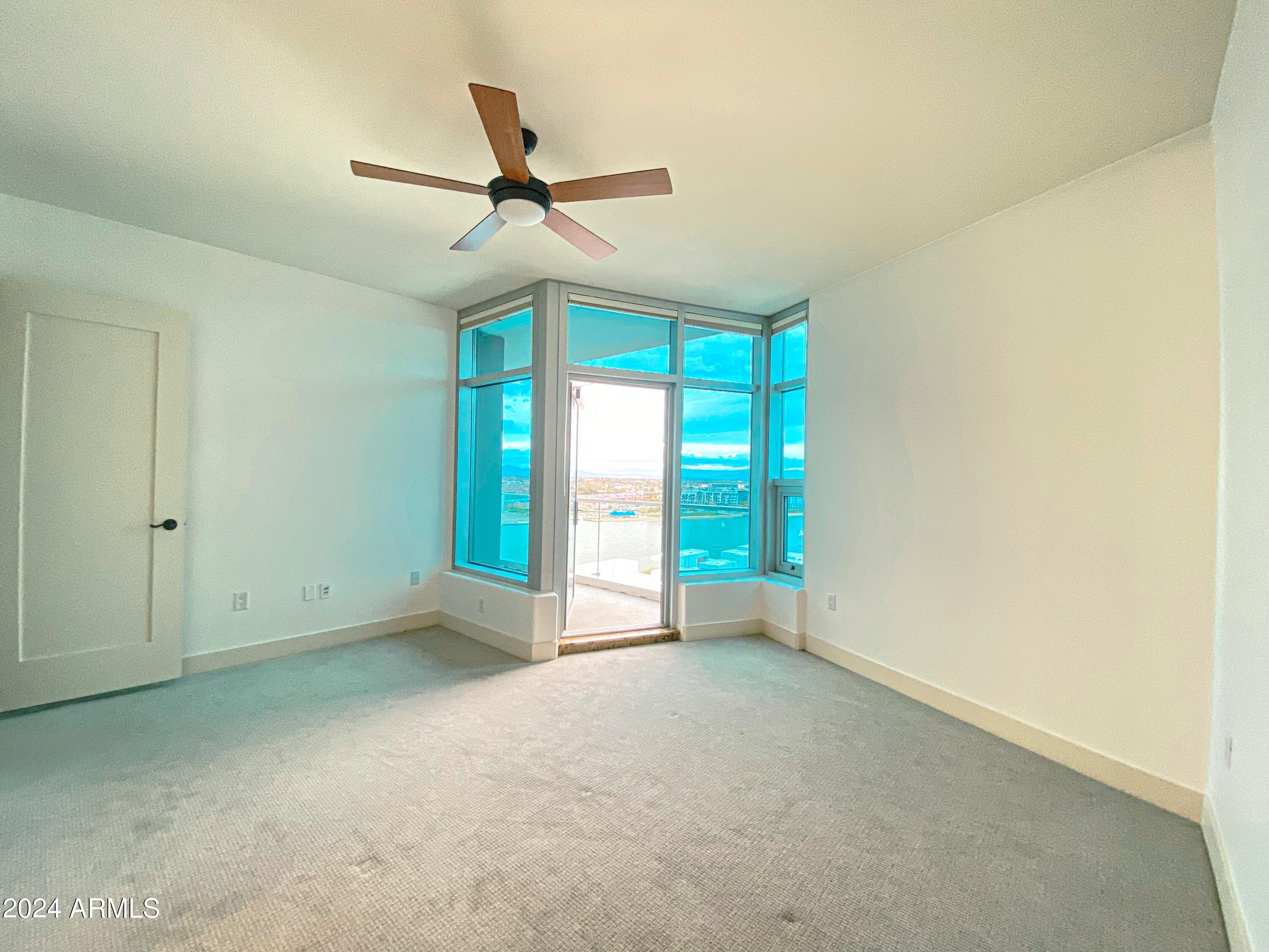 140 E RIO SALADO Parkway, 1105