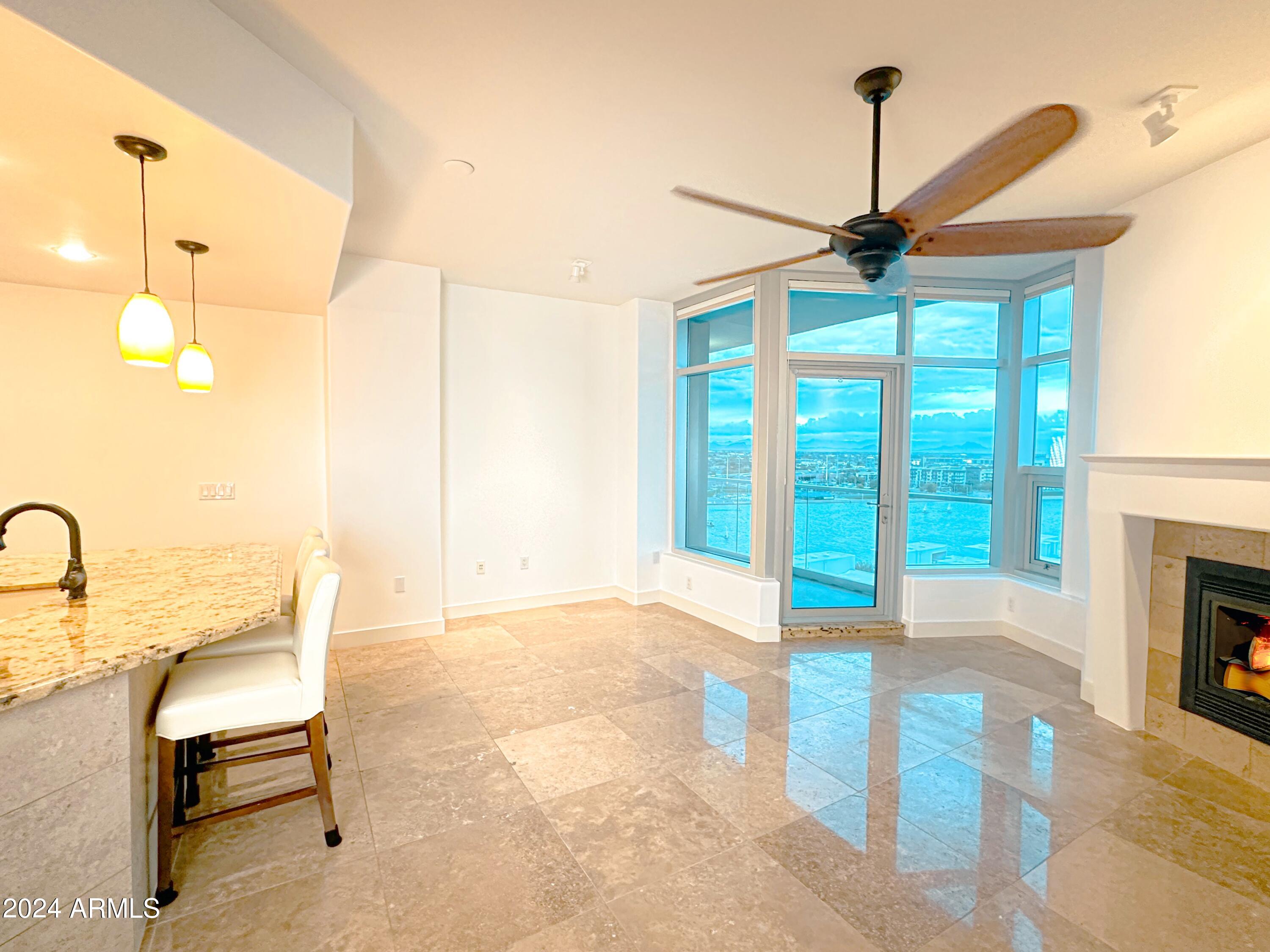 140 E RIO SALADO Parkway, 1105