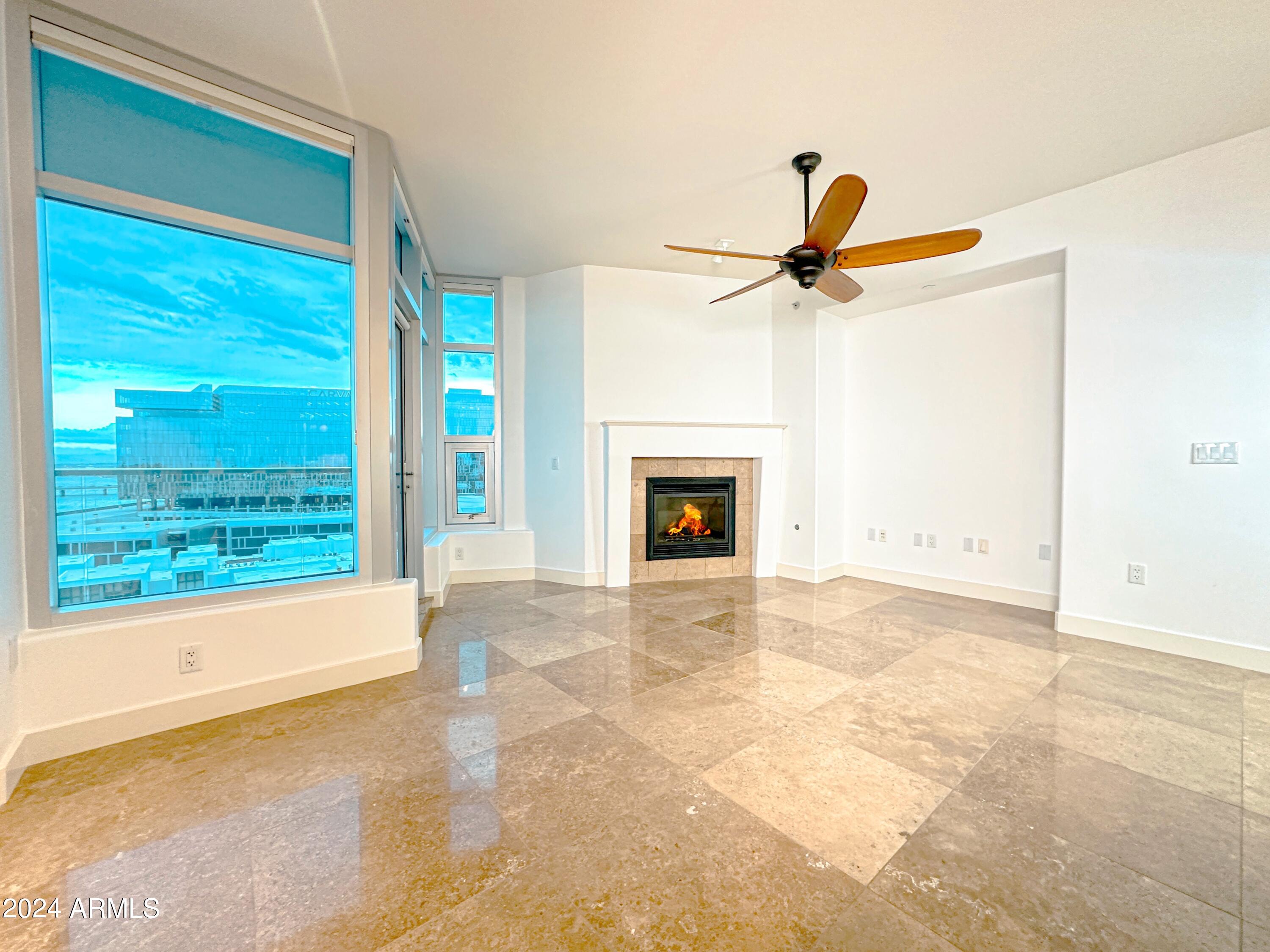 140 E RIO SALADO Parkway, 1105