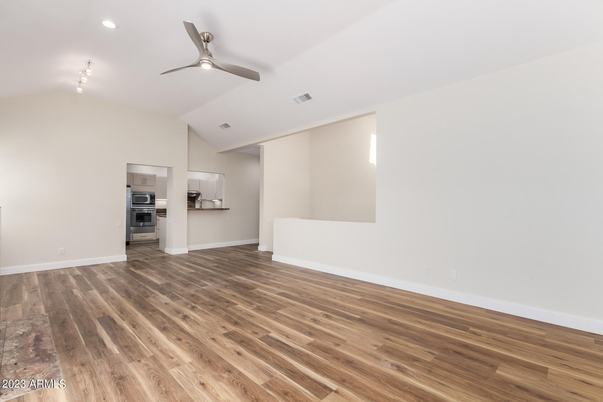 7272 E GAINEY RANCH Road, 111