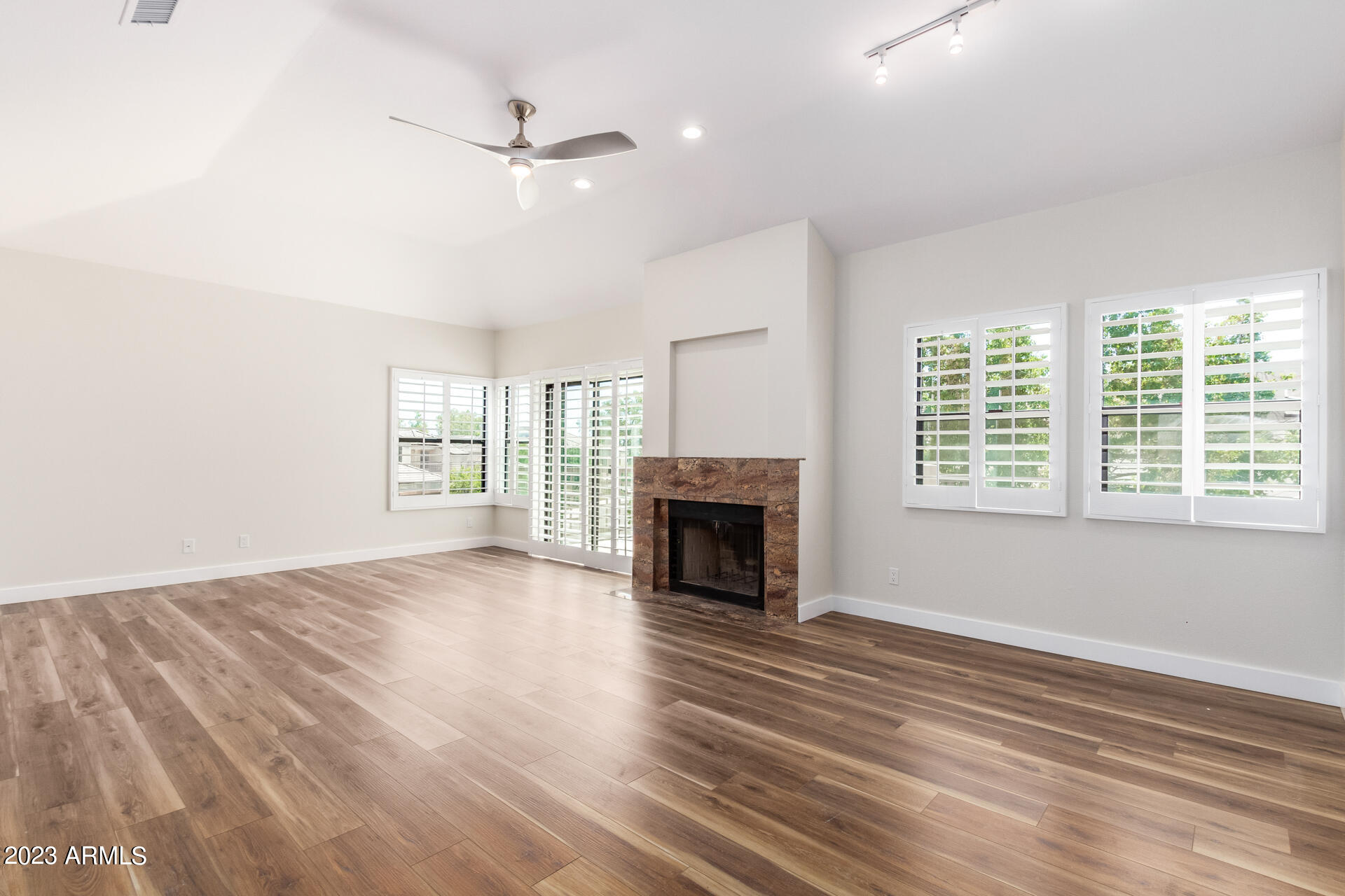 7272 E GAINEY RANCH Road, 111