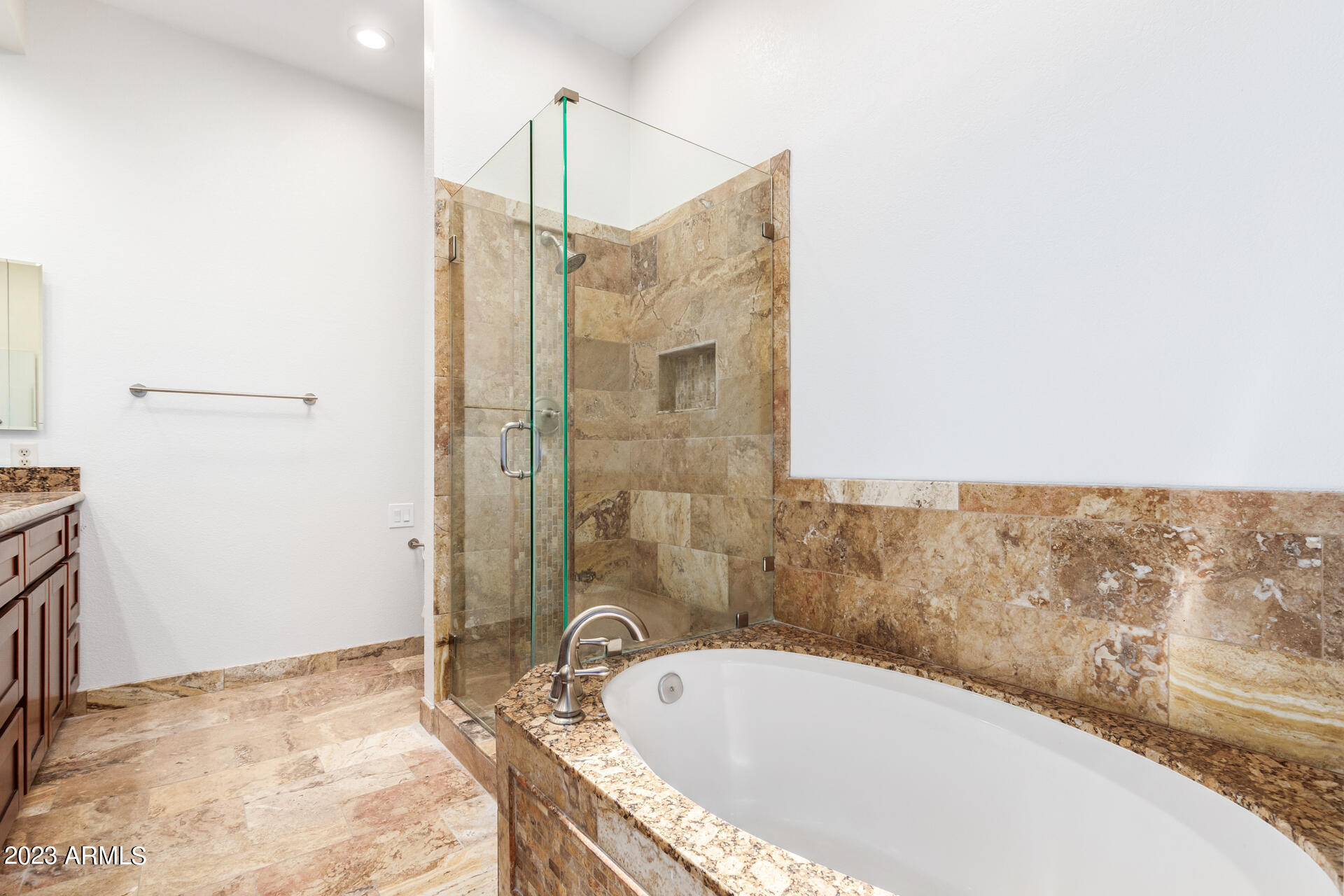 7272 E GAINEY RANCH Road, 111