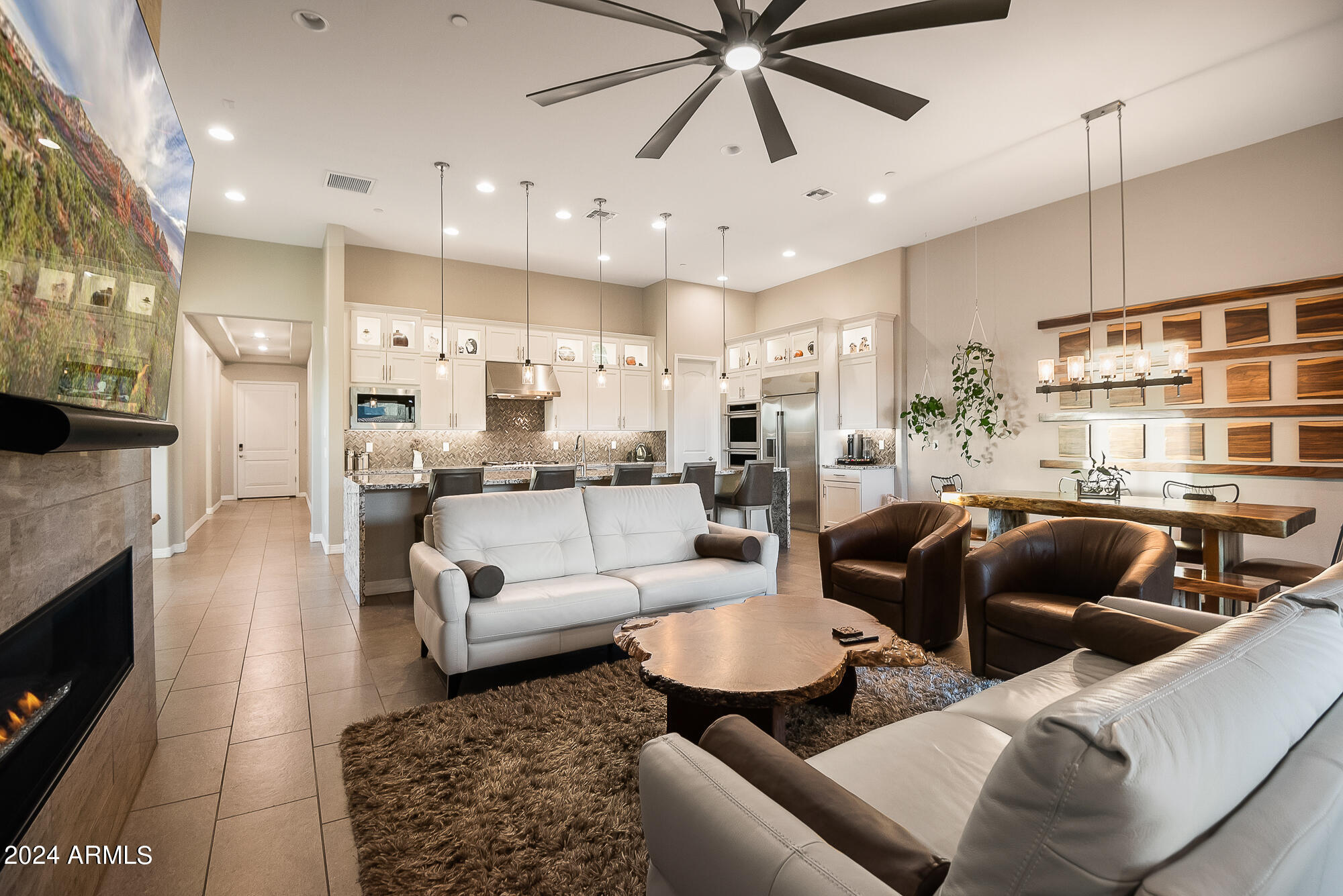 38500 N SCHOOL HOUSE Road, 36