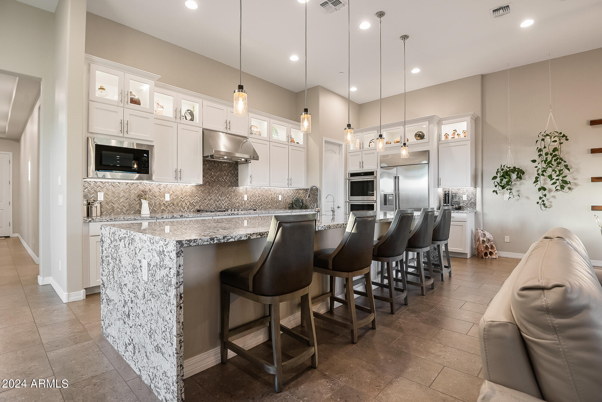 38500 N SCHOOL HOUSE Road, 36