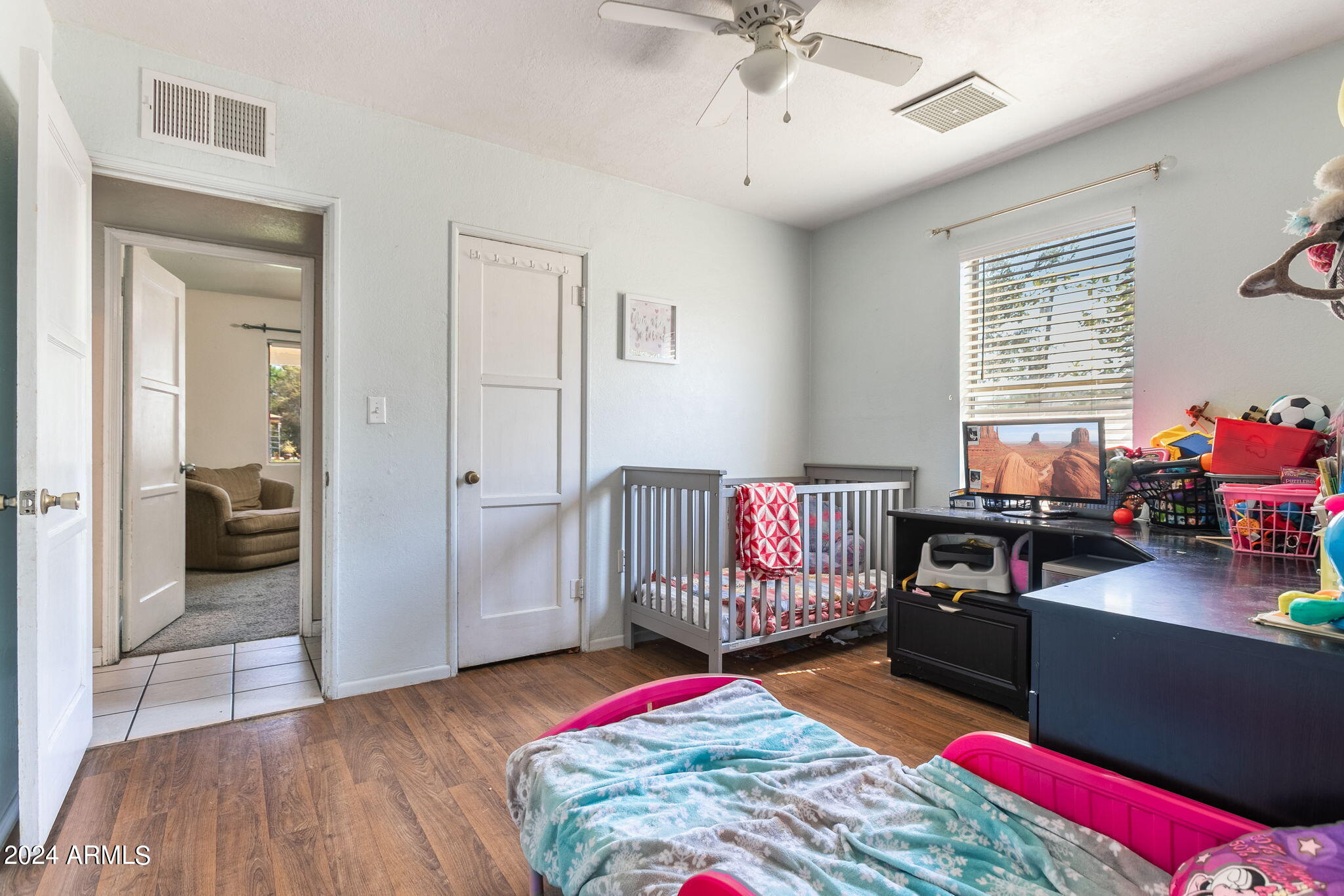 3237 W NORTHVIEW Avenue