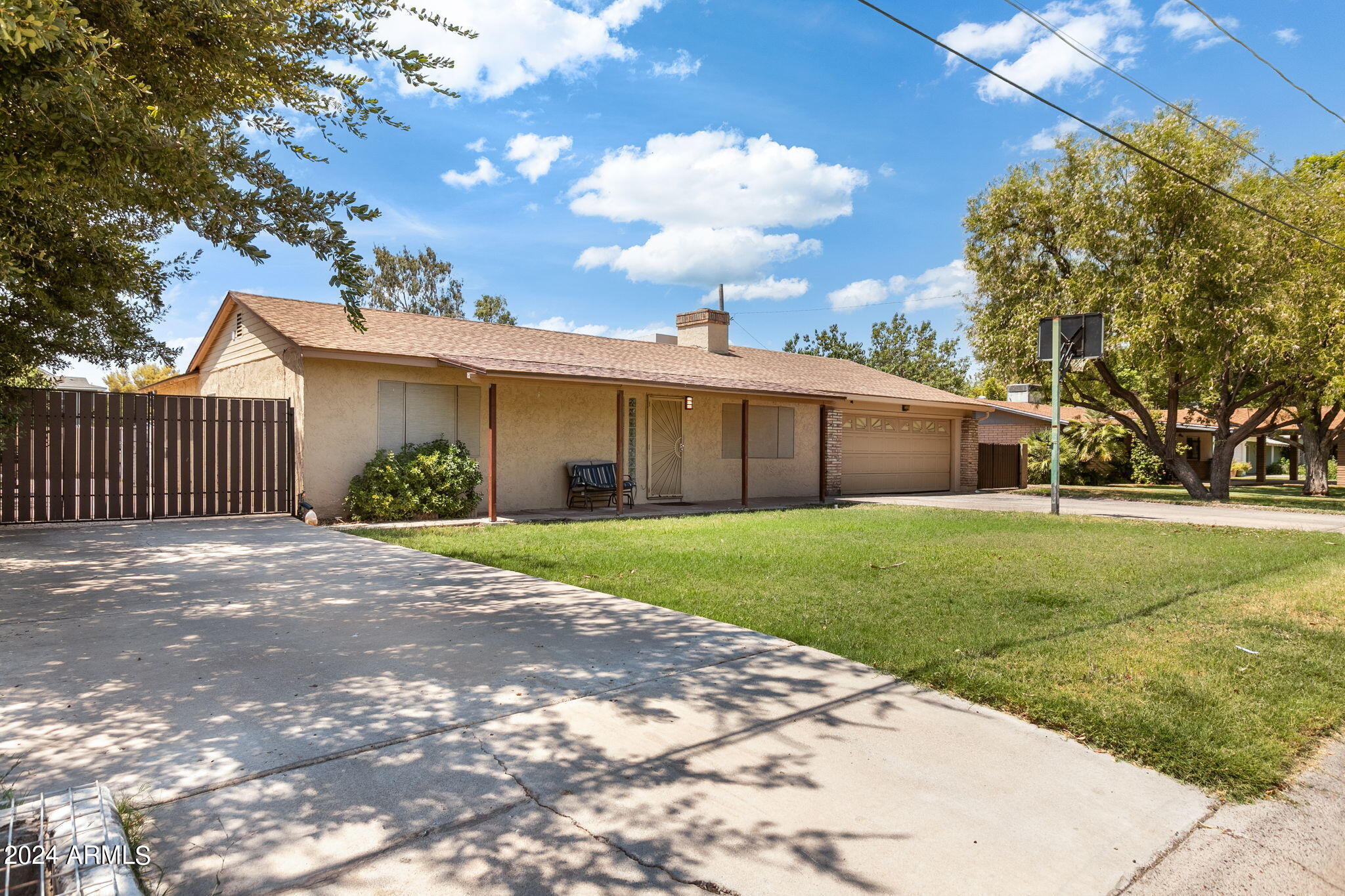 3237 W NORTHVIEW Avenue