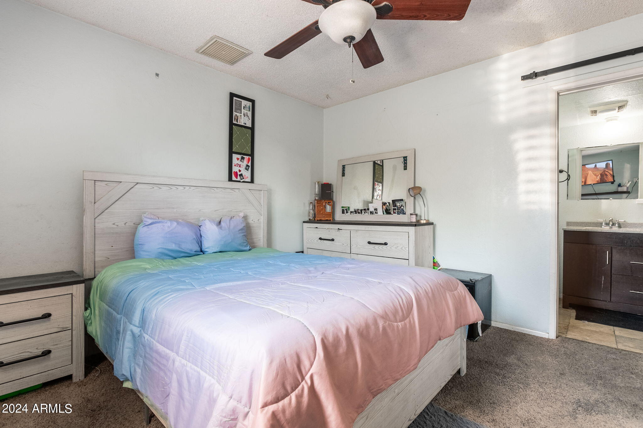 3237 W NORTHVIEW Avenue