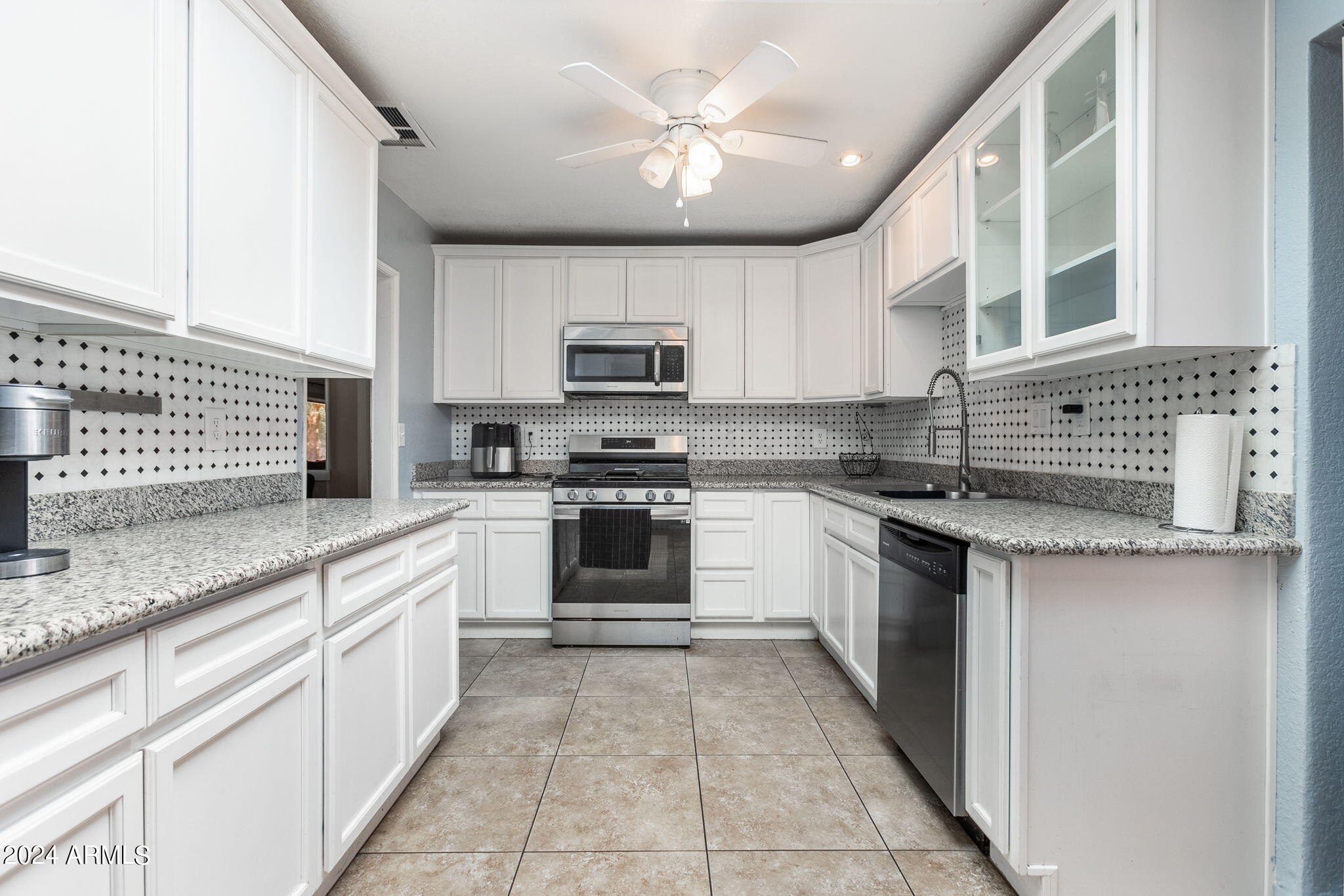 3237 W NORTHVIEW Avenue